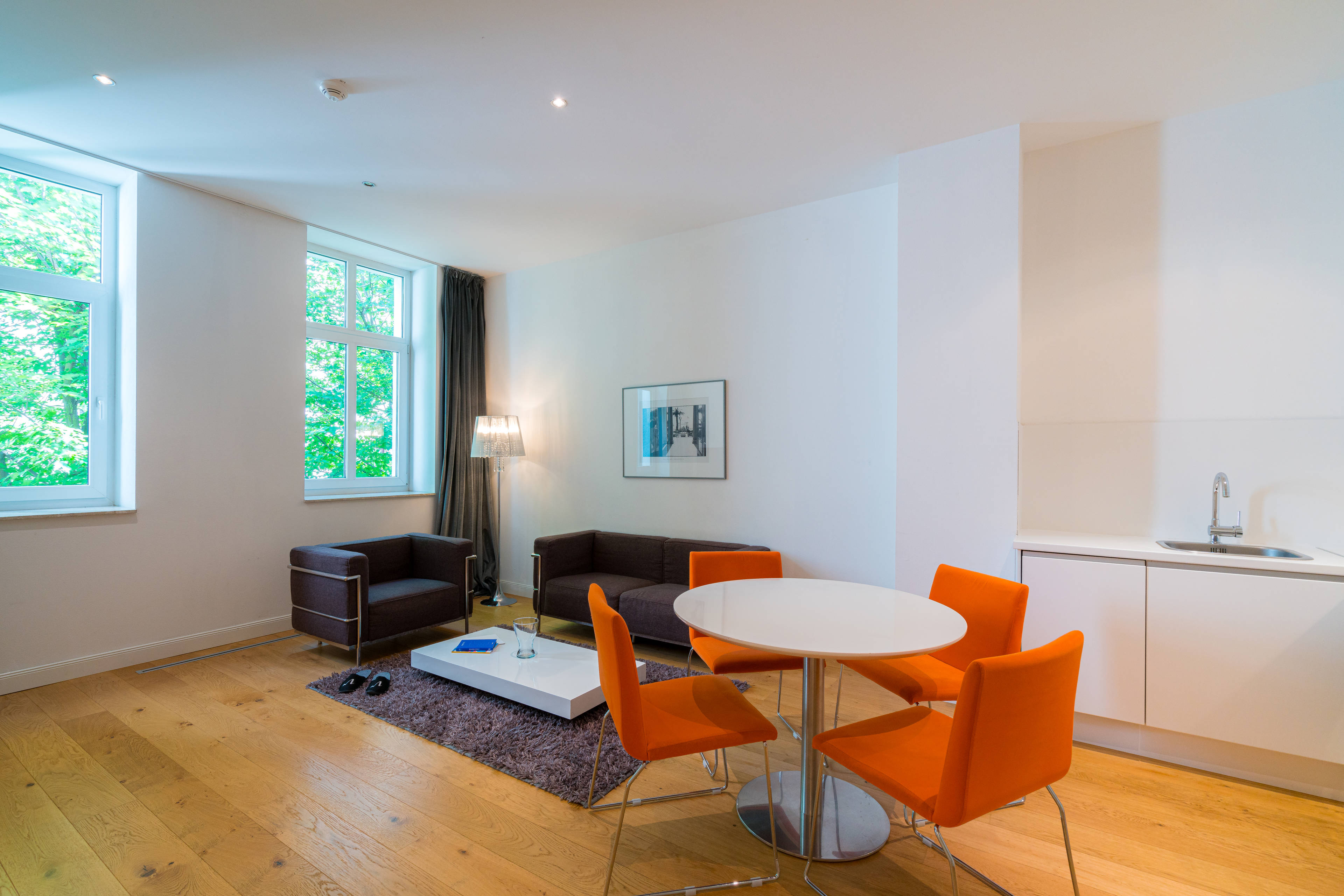 Property Image 1 - Vienna Residence | Spacious and modernly furnished 1-bedroom flat for your temporary stay in Frankfurt clo