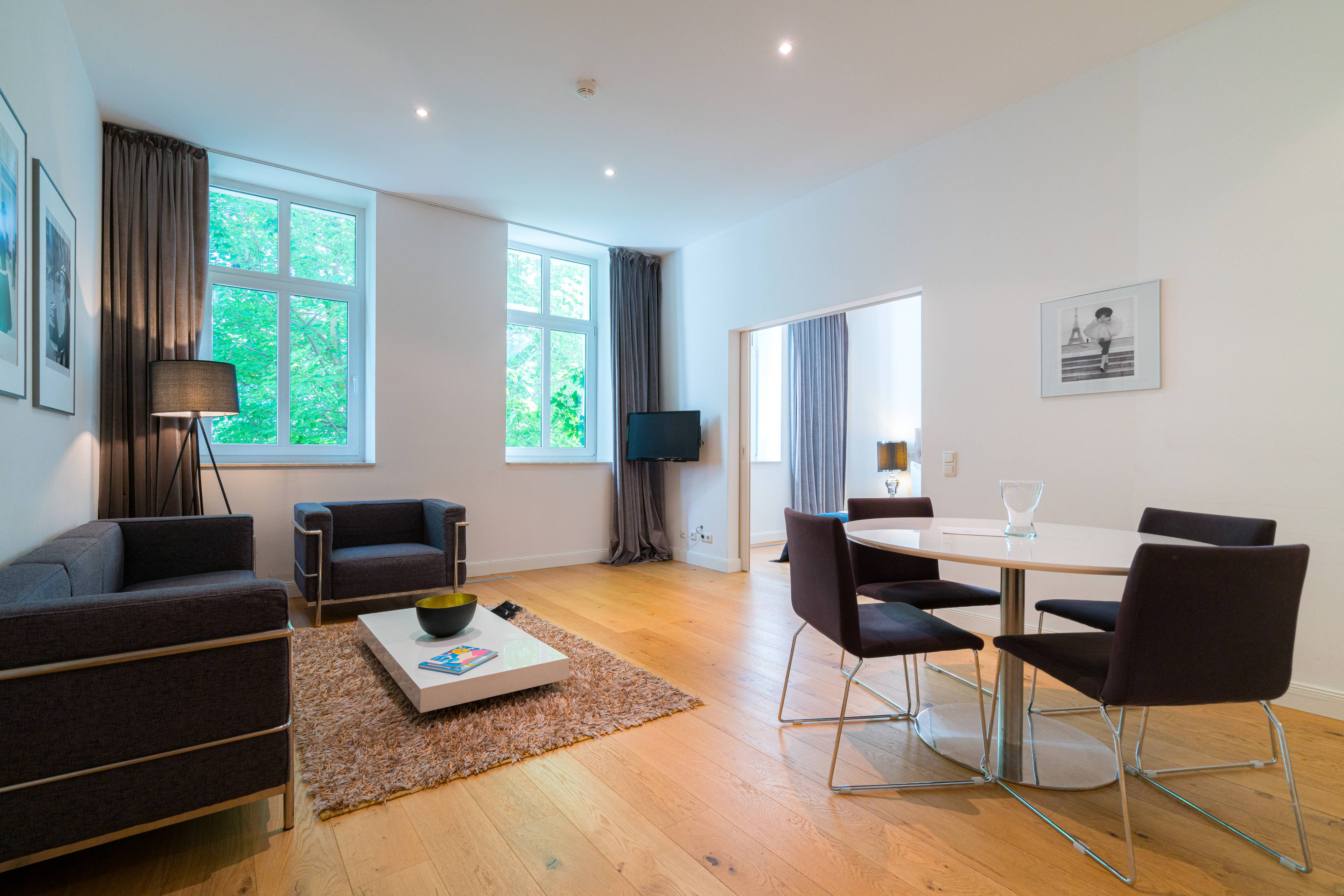 Property Image 2 - Vienna Residence | Luxury 1-bedroom business apartment in the middle of Frankfurt city near Goethe house -