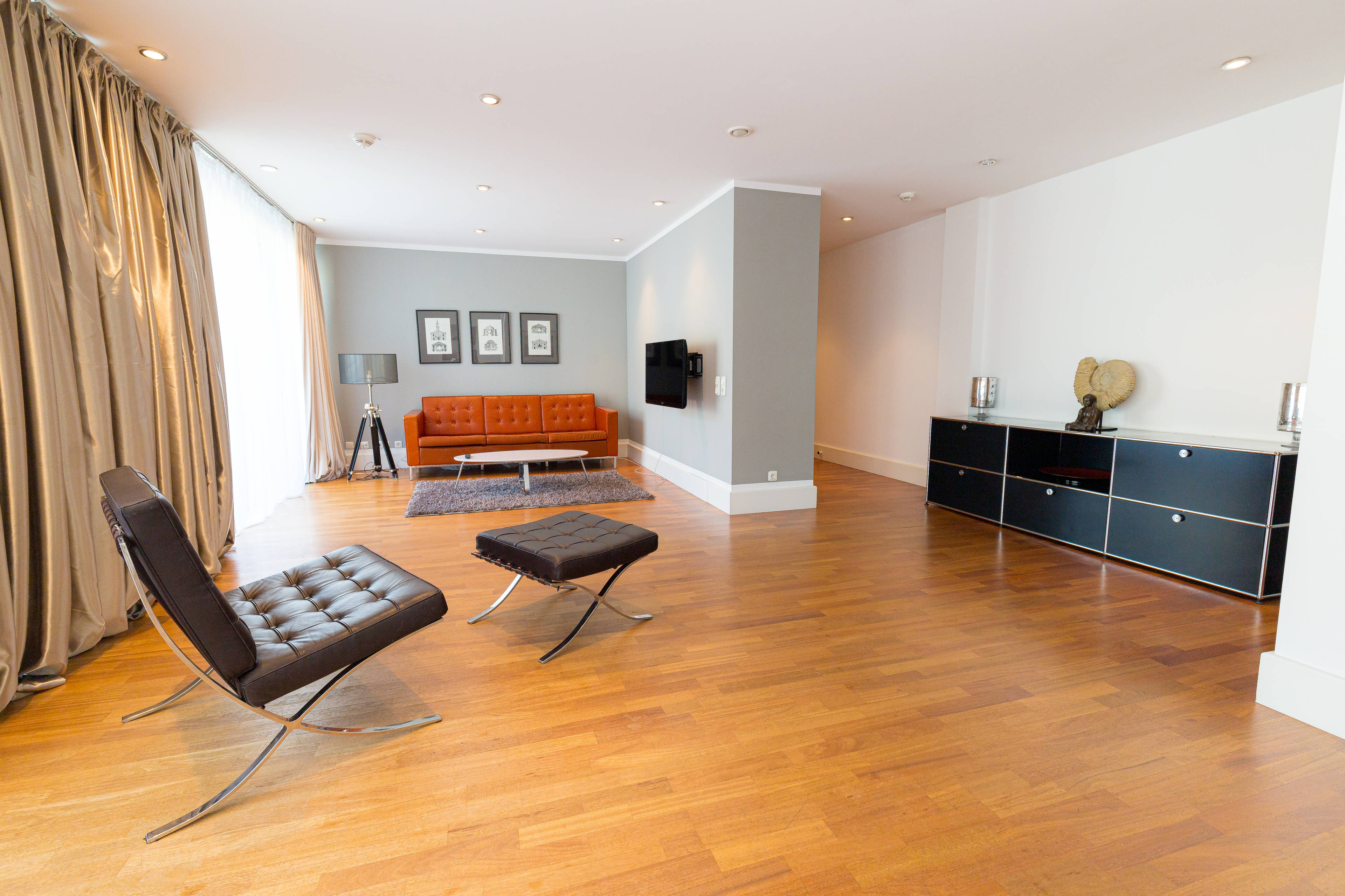 Property Image 1 - Vienna Residence | Luxurious penthouse in one of the most popular areas of Frankfurt for up to 4 occupants