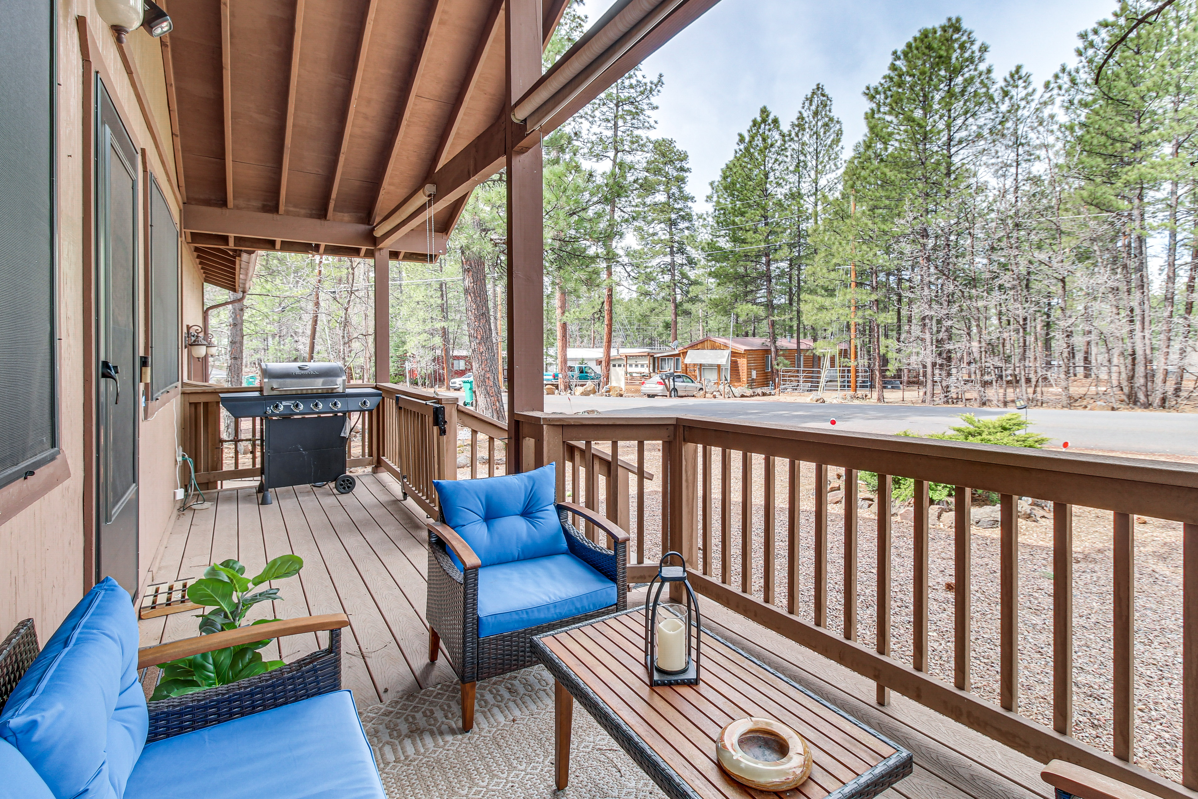 Property Image 1 - Pinetop Cottage w/ Updated Deck & Fireside Table