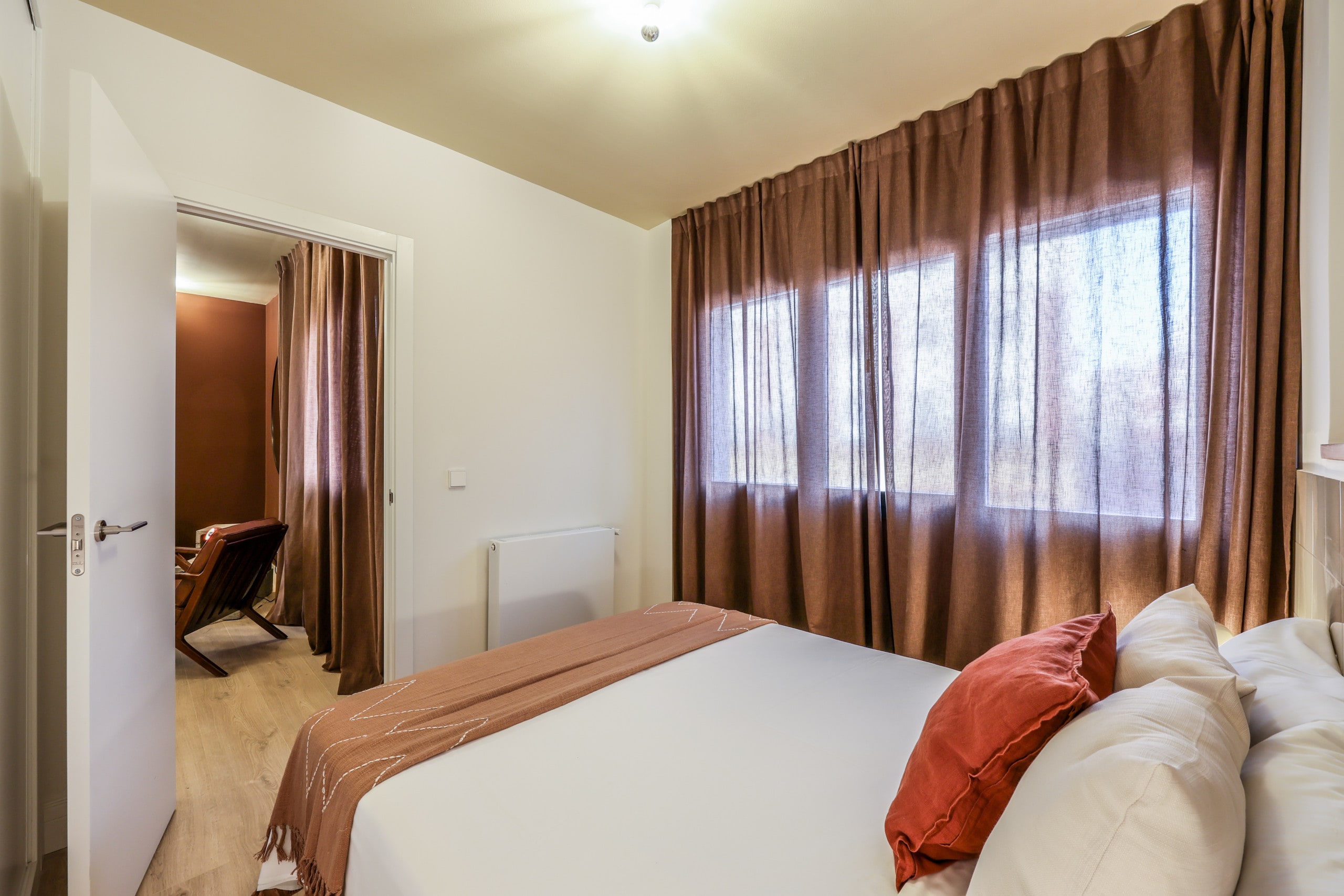 Property Image 2 - Modern two-bedroom apartment near the Royal Palace S2 Property Image 2 - Modern two-bedroom apartment near the Royal Palace S2