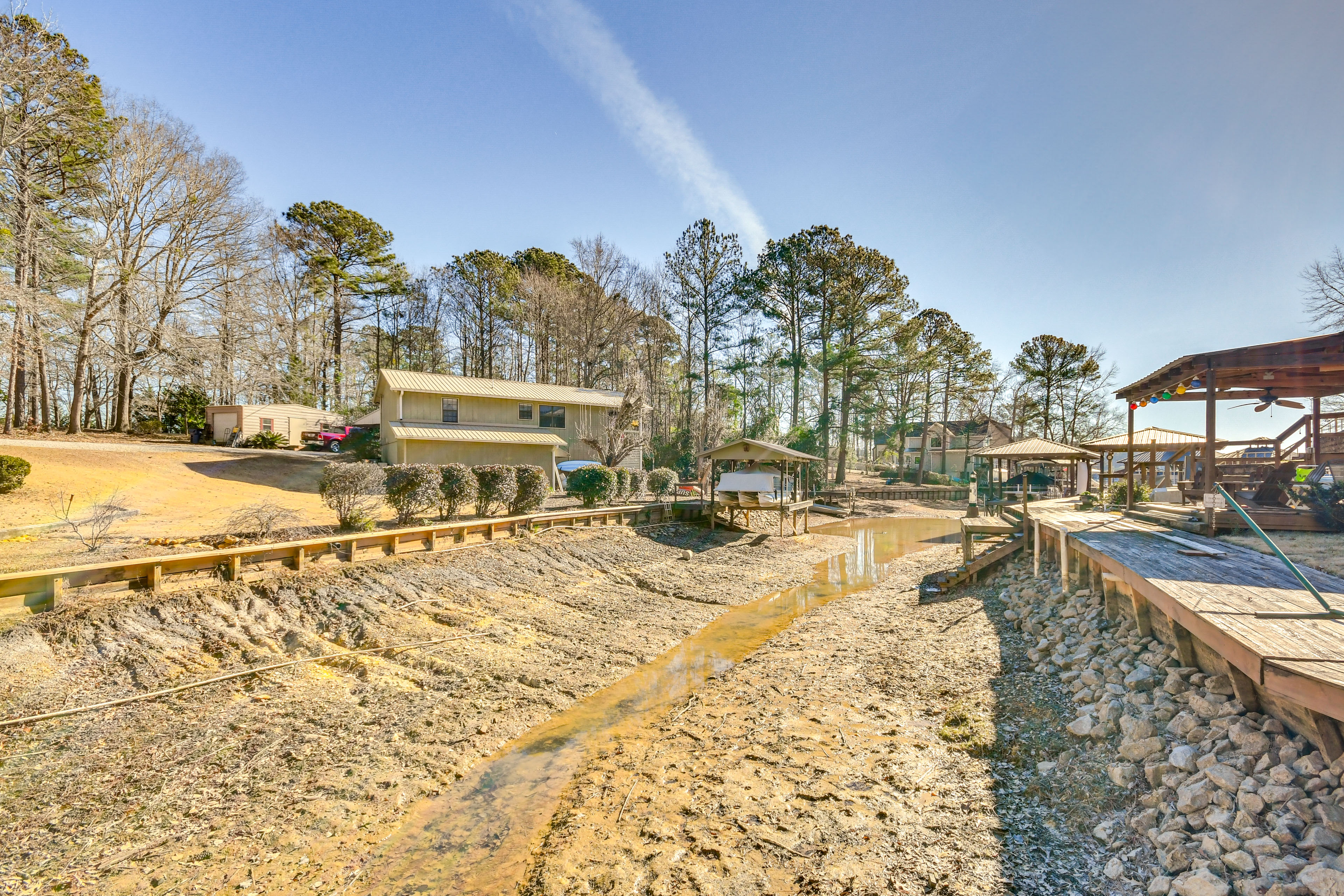 Property Image 2 - Lakefront Jacksons’ Gap Retreat w/ Grill & Dock!