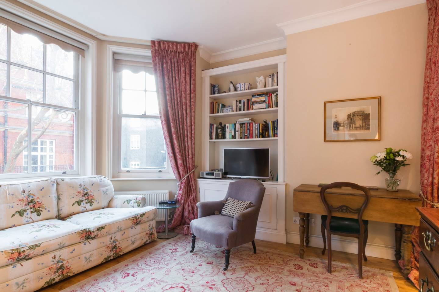 Property Image 2 - Charming 1 bed Apartment, Chelsea Property Image 2 - Charming 1 bed Apartment, Chelsea