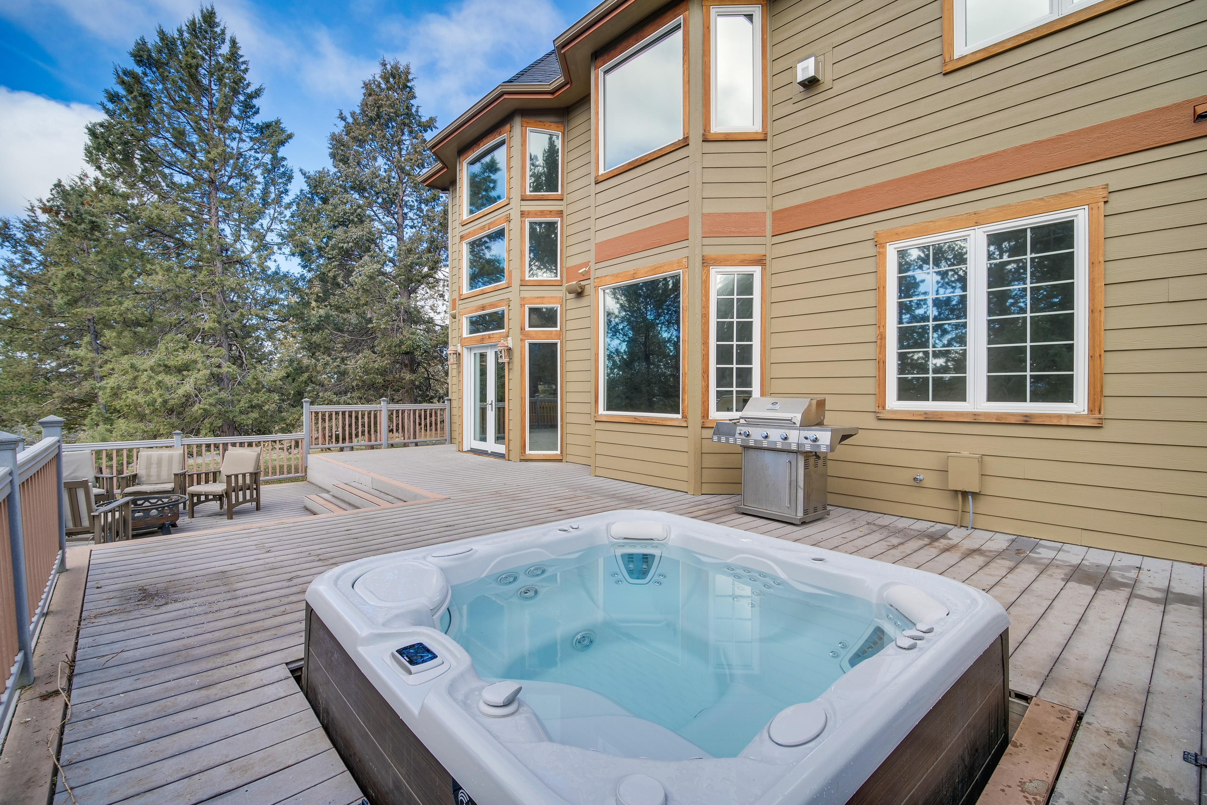 Property Image 1 - Klamath Falls Vacation Rental w/ Resort Amenities!