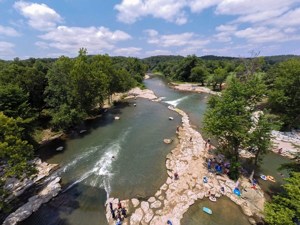 Head just 30 minutes down the road to experience Siloam Springs Kayak Park!