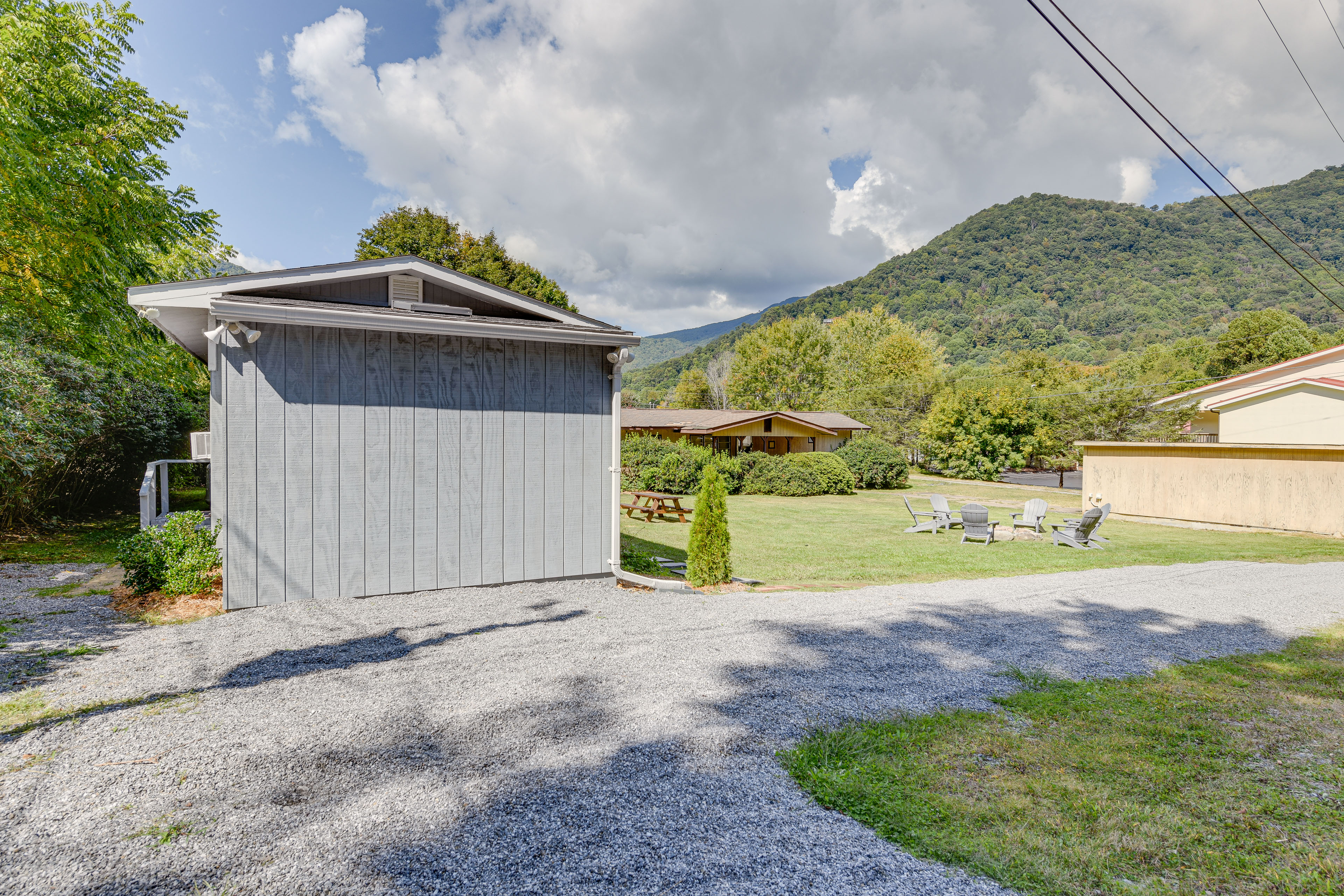 Property Image 2 - Maggie Valley Home ~ 5 Mi to Cataloochee Ski Area!