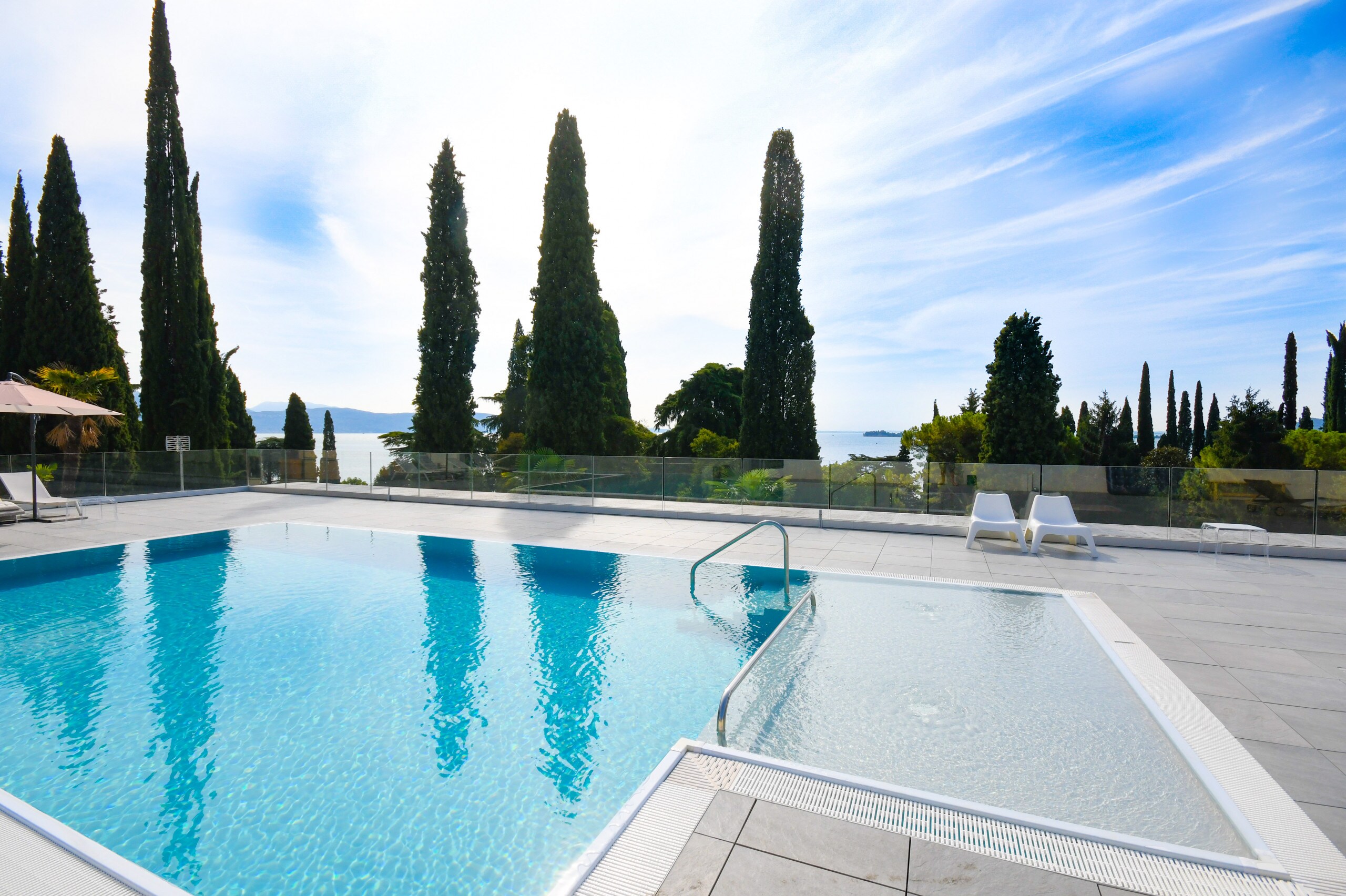 Property Image 2 - Luxury apartment with lake view in Gardone Riviera