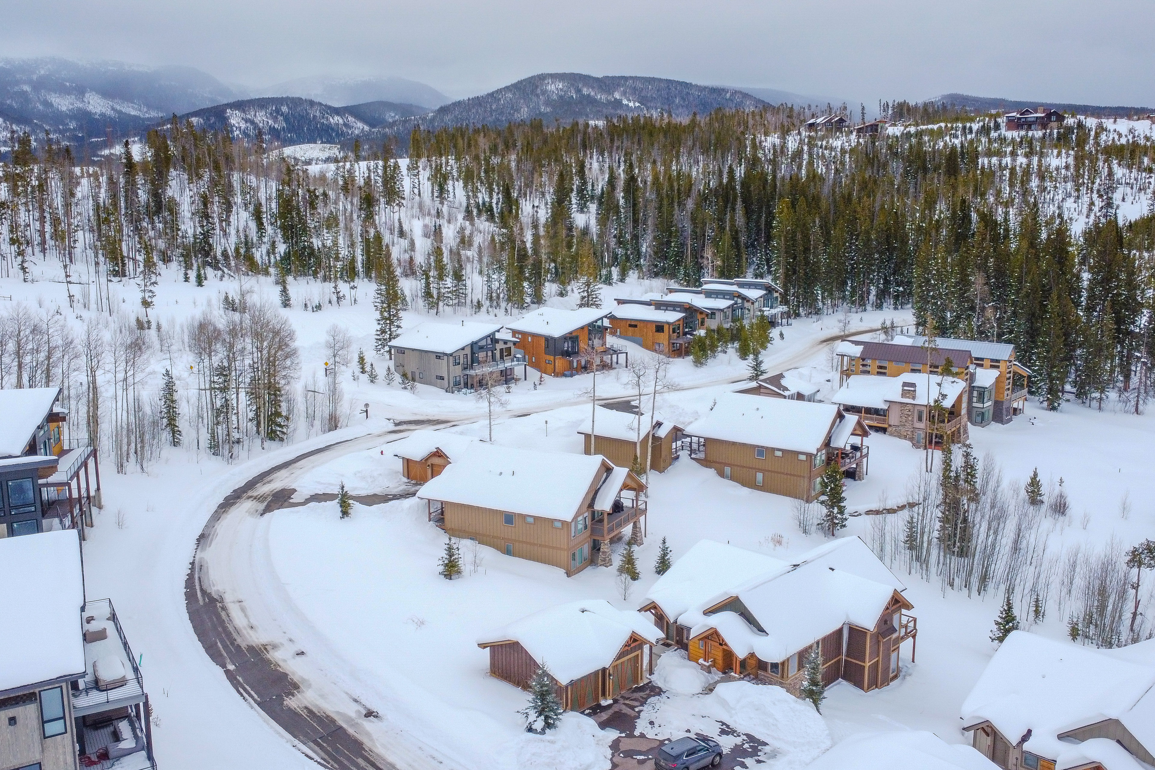 Family Home w/ Hot Tub: 6 Mi to Winter Park Resort