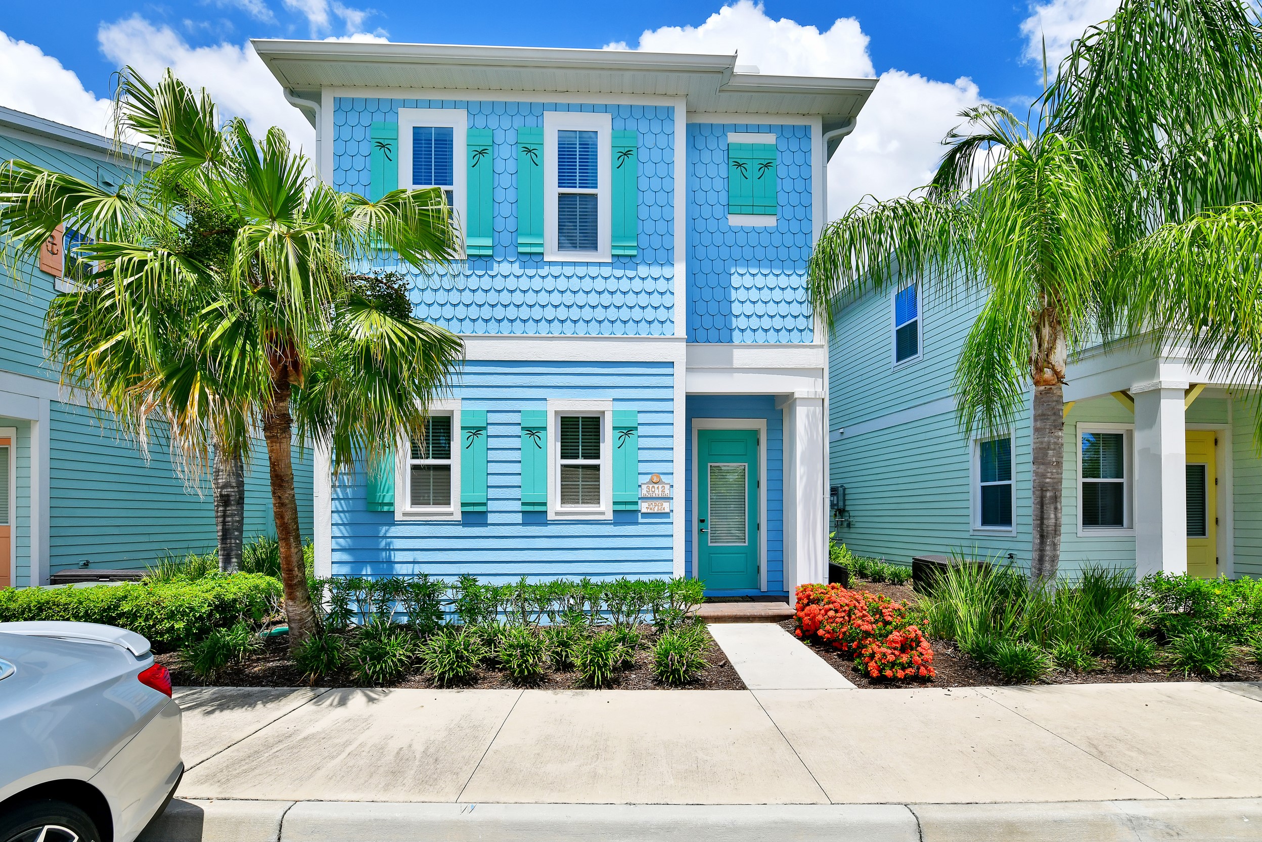 Property Image 1 - Ocean Blue Cottage near Disney with Private Hot Tub & Margaritaville Resort Access - 3012SR