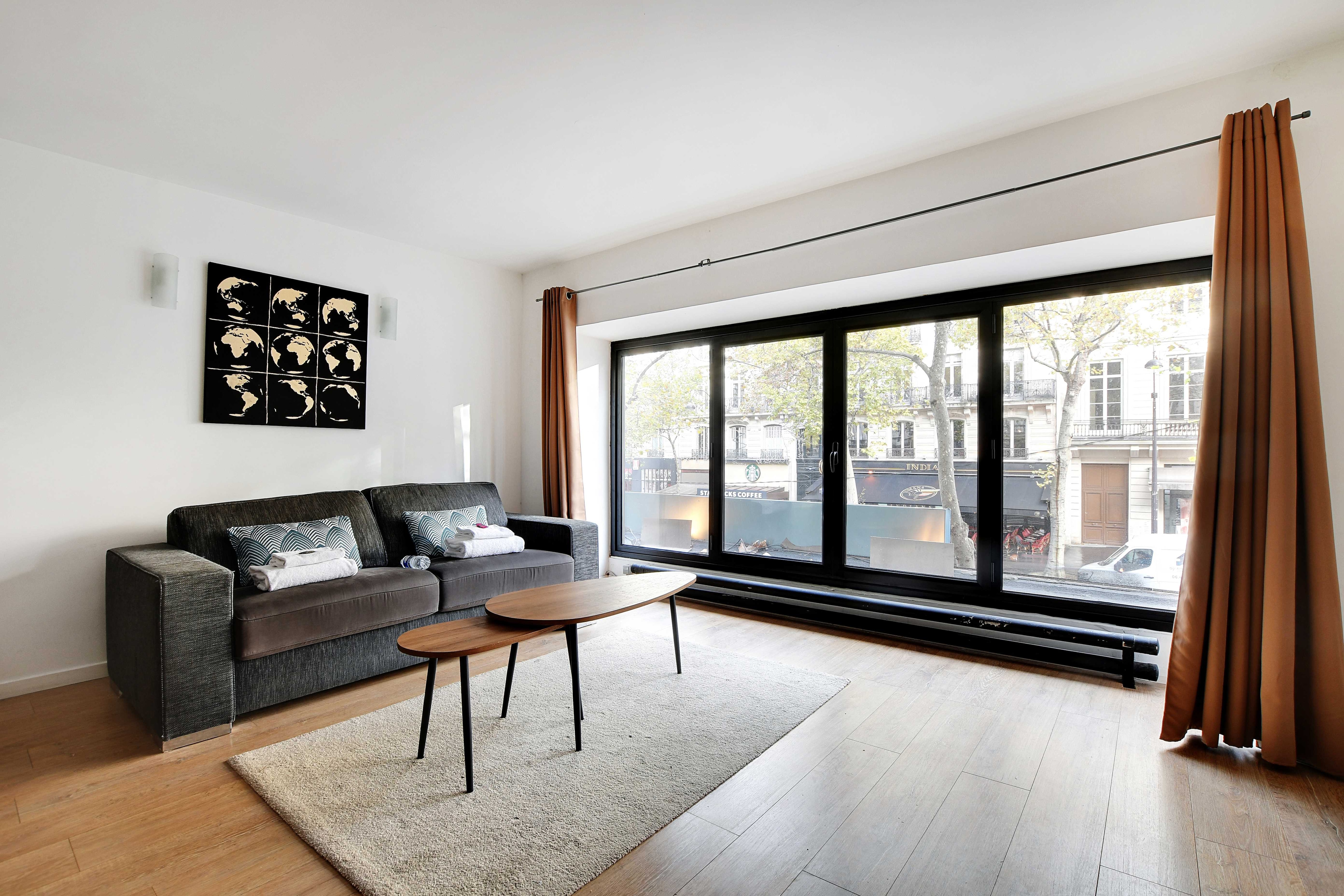 Property Image 1 - Superb apartment in the heart of the 2nd arrond of Paris. 