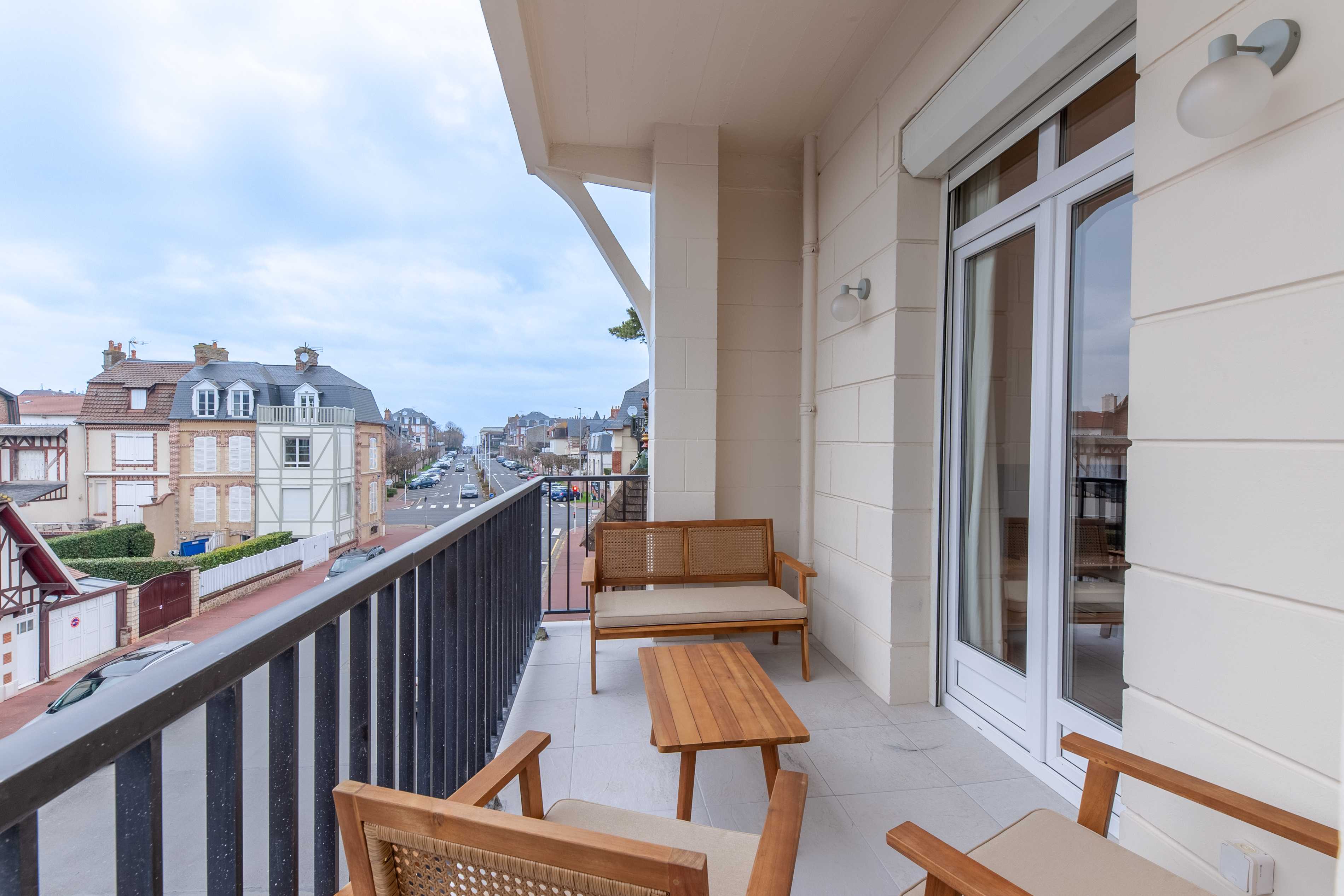 Property Image 2 - Superb apartment with balcony 1BR - 500m from Deauville beach