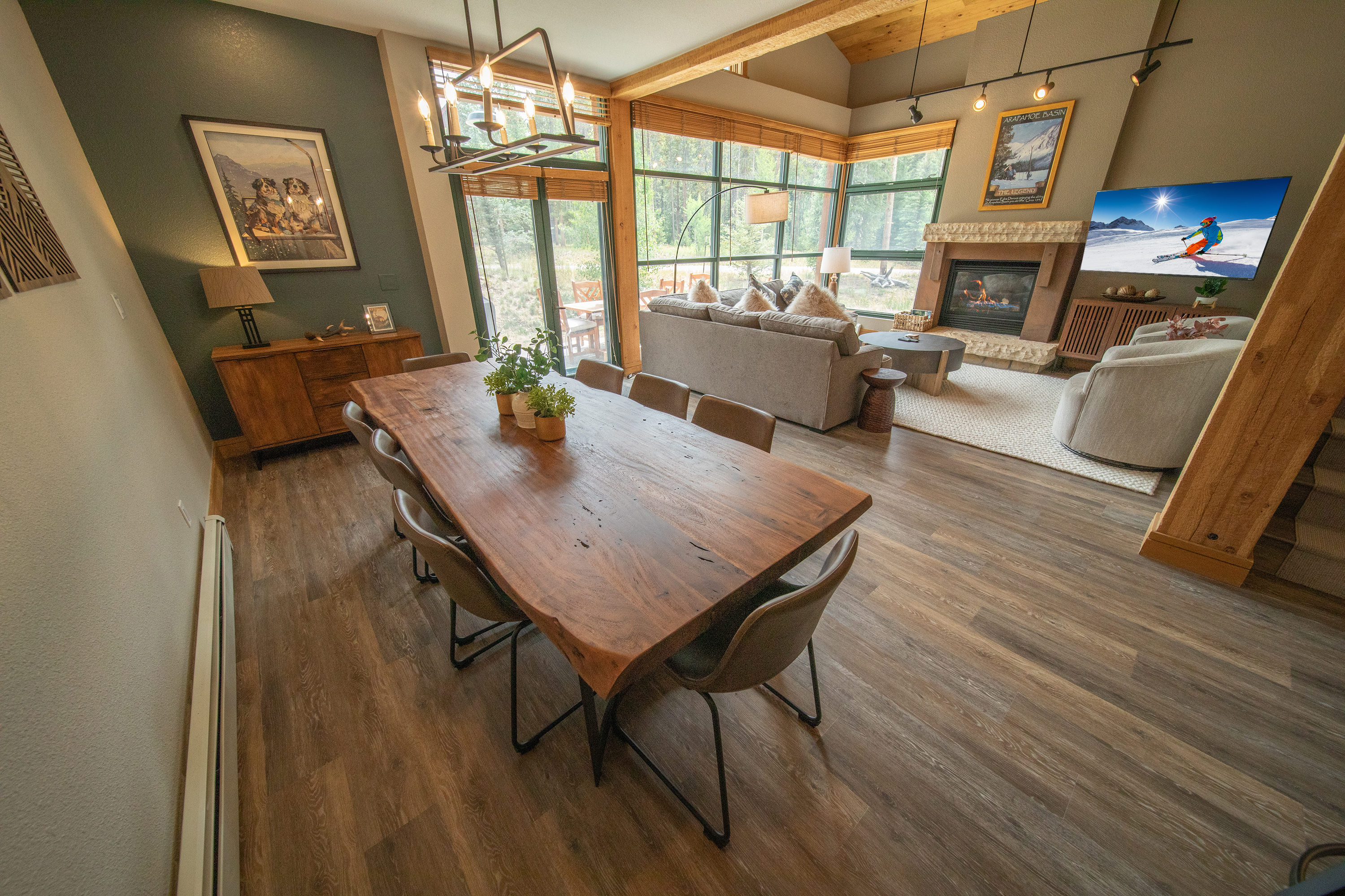 Gorgeous dining area #summer