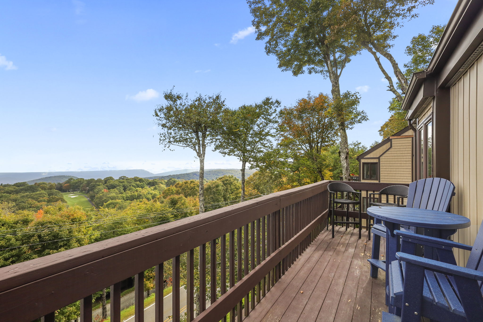 The deck provides an expansive outdoor experience with awe-inspiring views!
