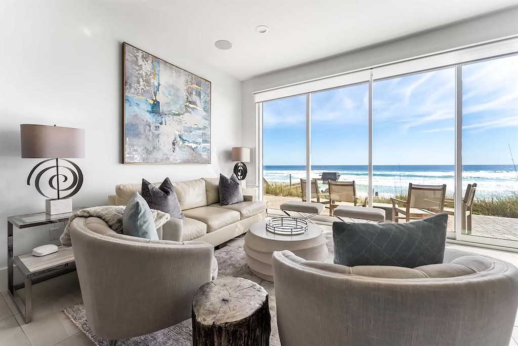 Henderson Beach Villa #4- Six on the Beach