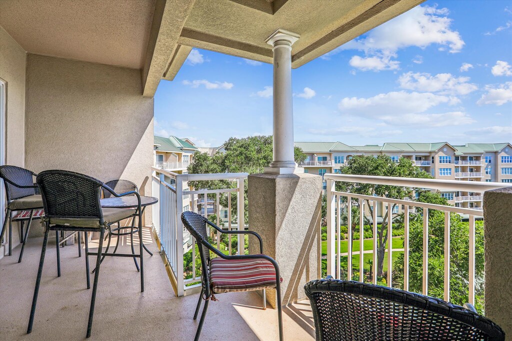 Private 5th Floor Balcony at 5505 Hampton Place