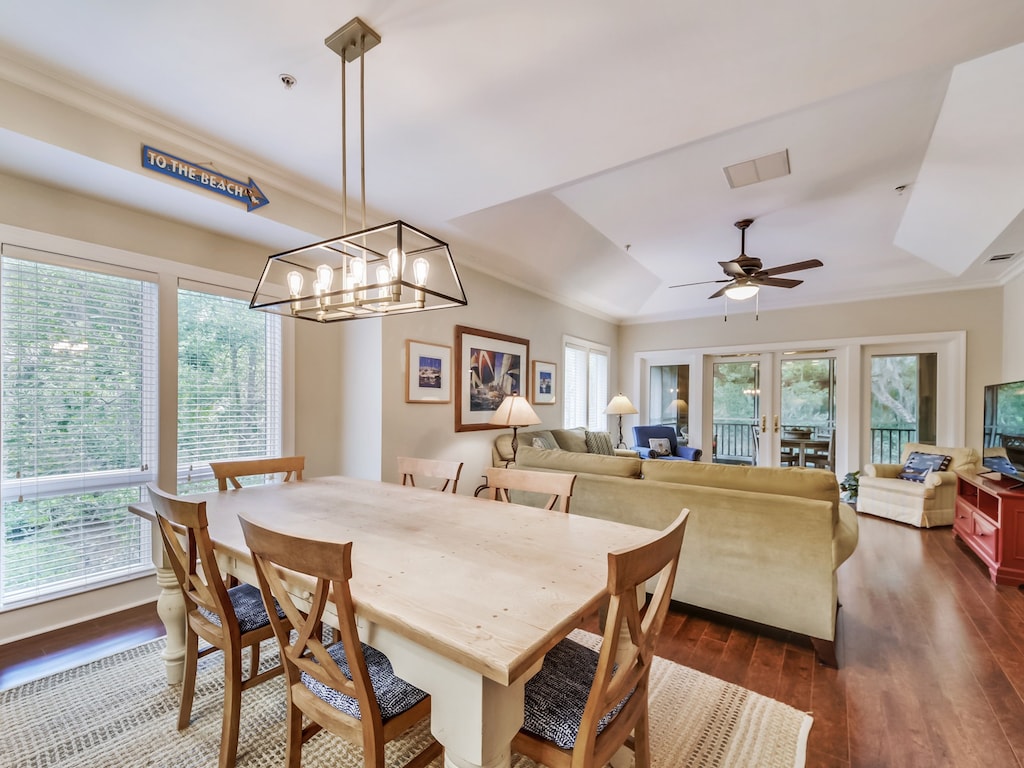 Dining Area at 8122 Wendover Dunes