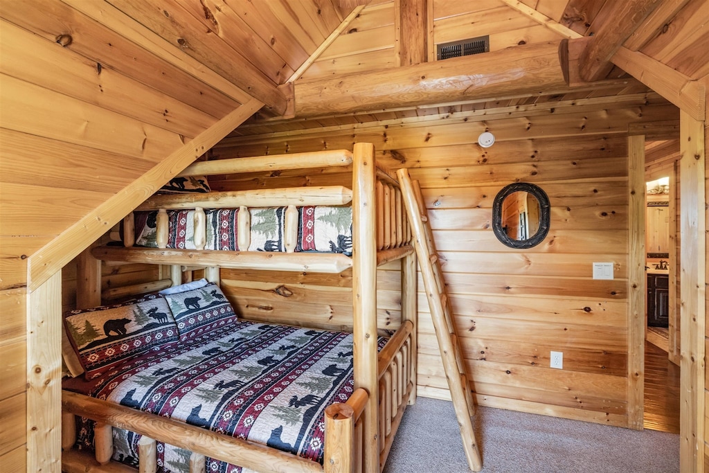 Bunk-Bed Room