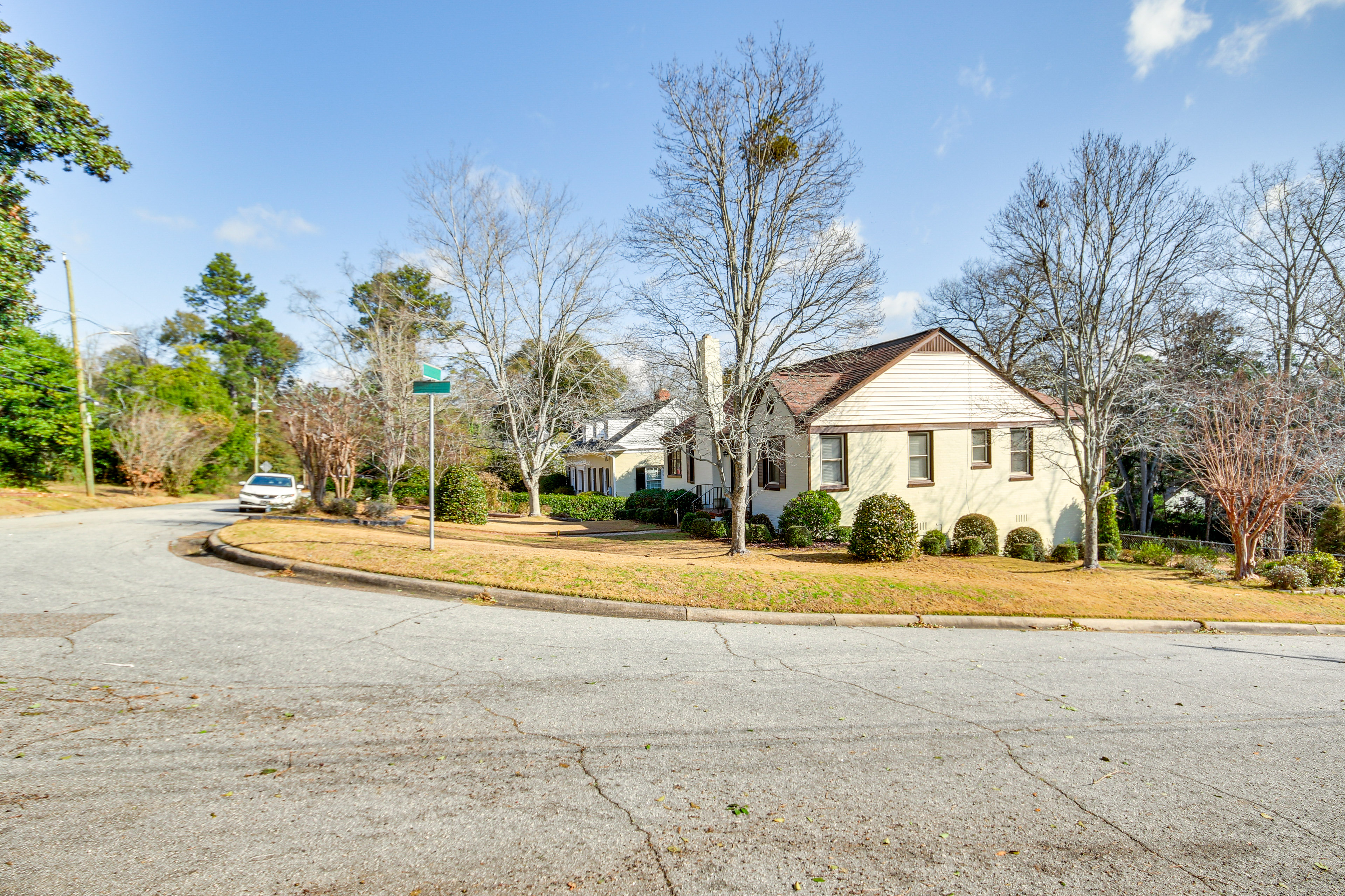 Property Image 2 - Comfy Augusta Condo w/ Deck ~ 4 Mi to Olde Town