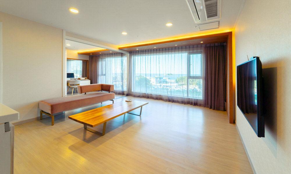 Property Image 1 - Pampas Resort - Royal Class A Room