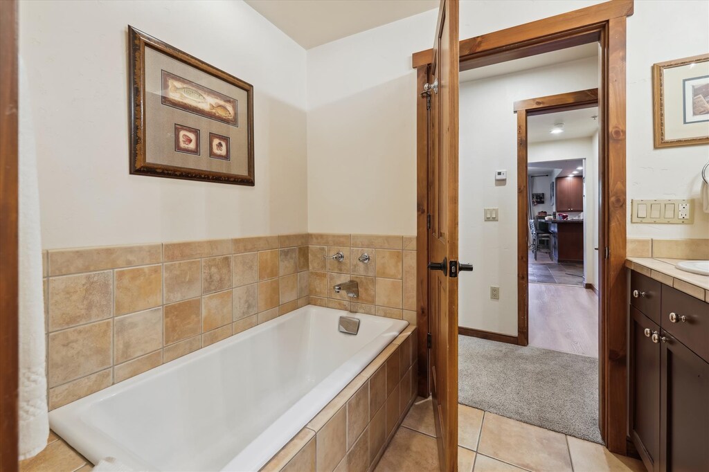 Bathroom, Main Street Junction 28, Breckenridge Vacation Rental