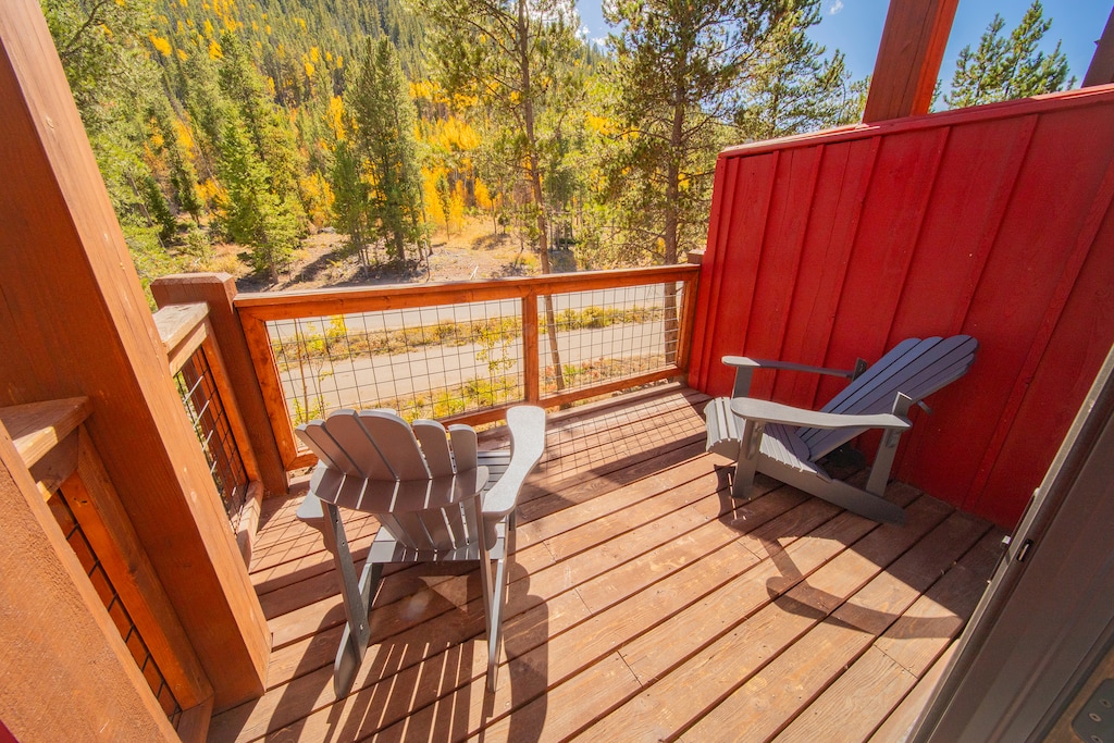 Private upper level balcony #fall