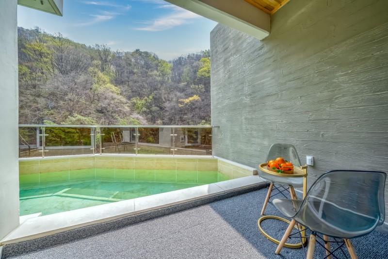 Property Image 2 - Pohang Grand Modern Poolvilla - A302 (swimming pool not available/dogs allowed)