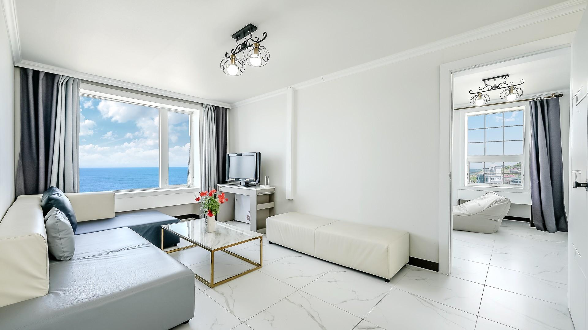 Property Image 2 - Jumunjin M9 Pension - Dia(Oceanview)