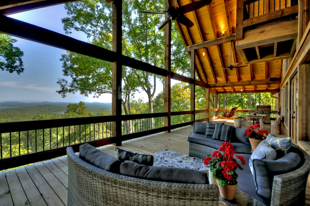 The Vue Over Blue Ridge- Lounge furniture with mountain views