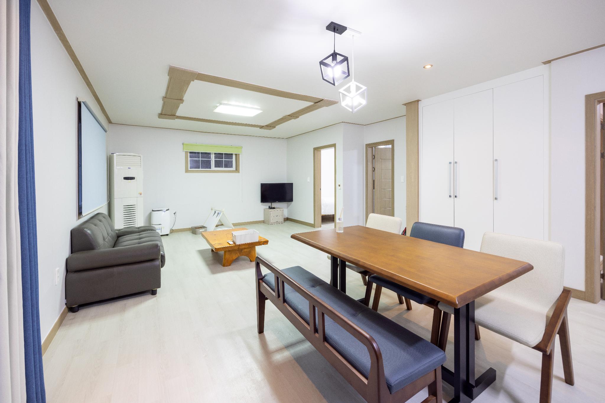Property Image 1 - Taean Oceanhill Resort Pension - Building7 Room1