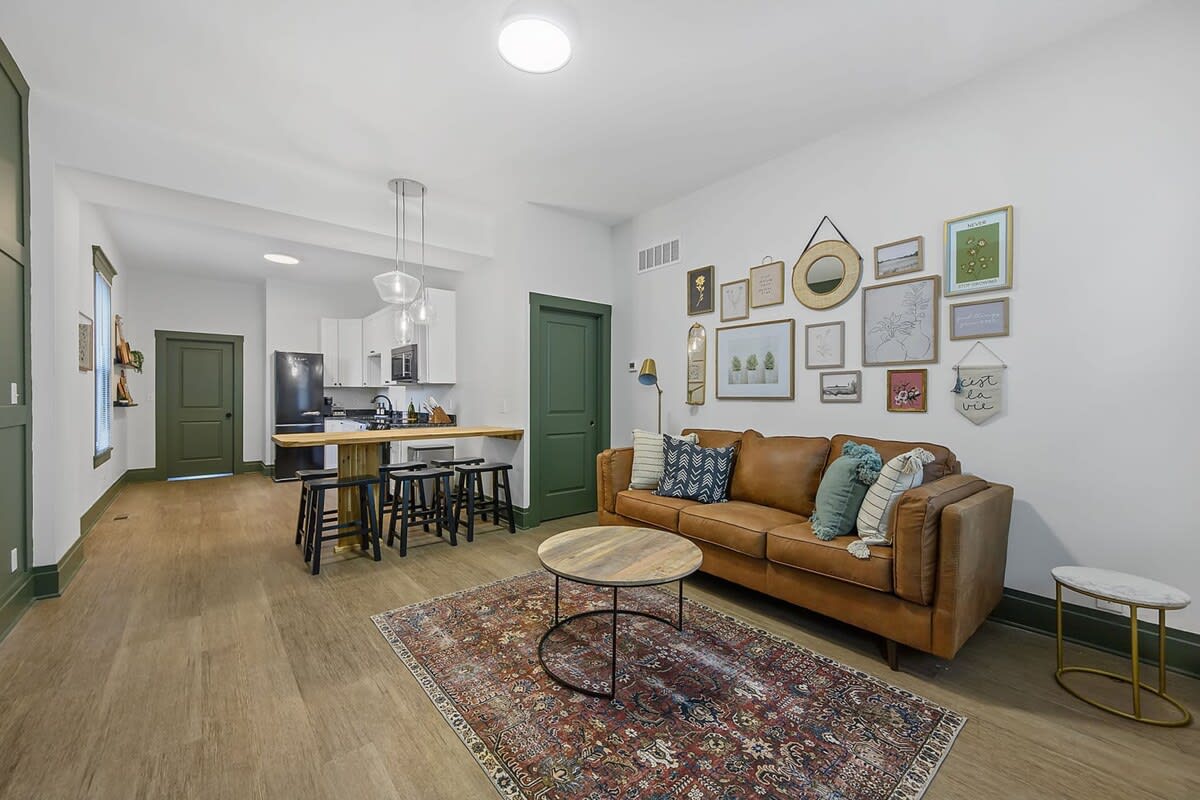 Open concept living room & kitchen