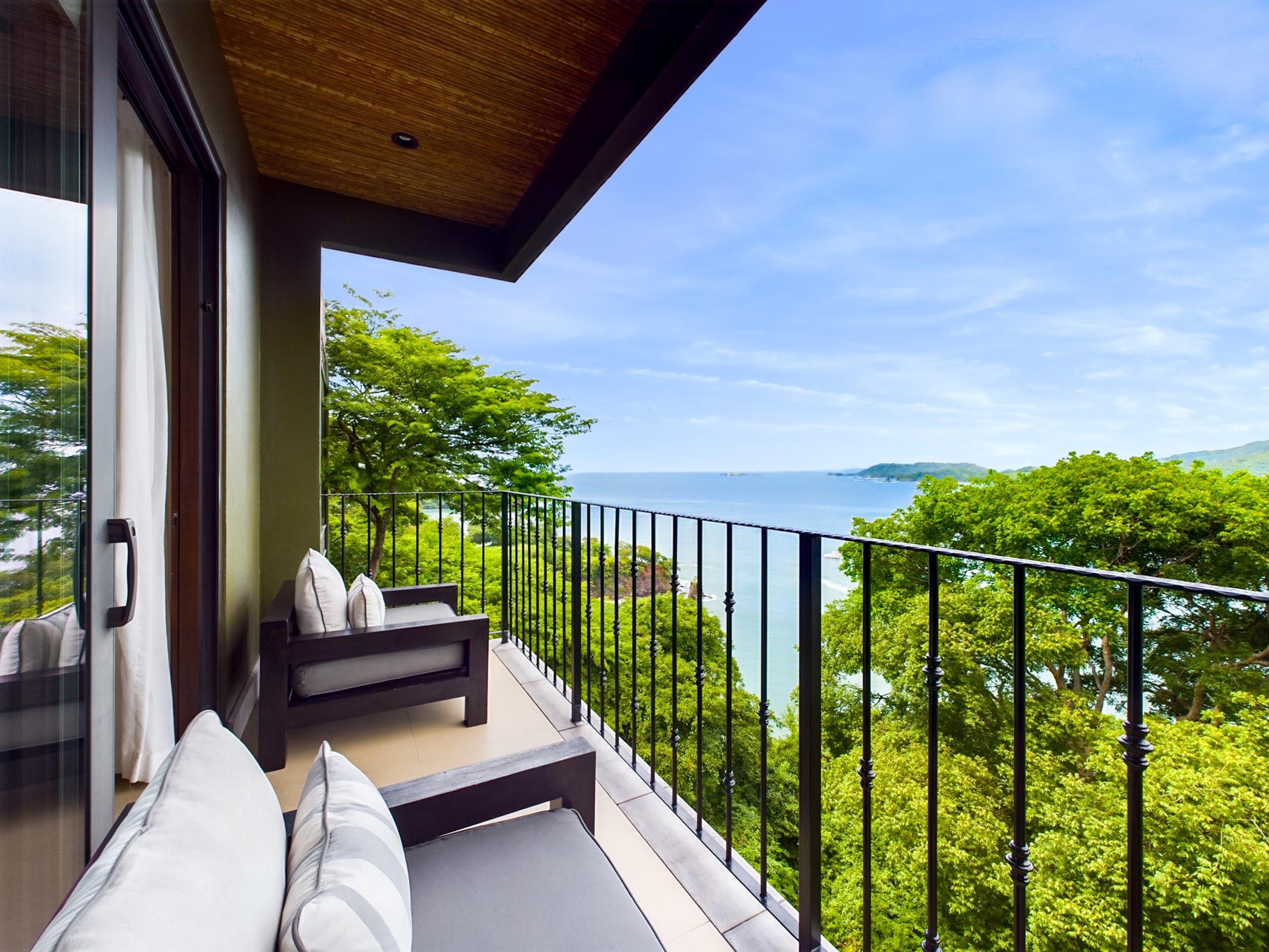 Property Image 2 - 360 Splendor 309-Ocean View Residence-Breakfast Included!