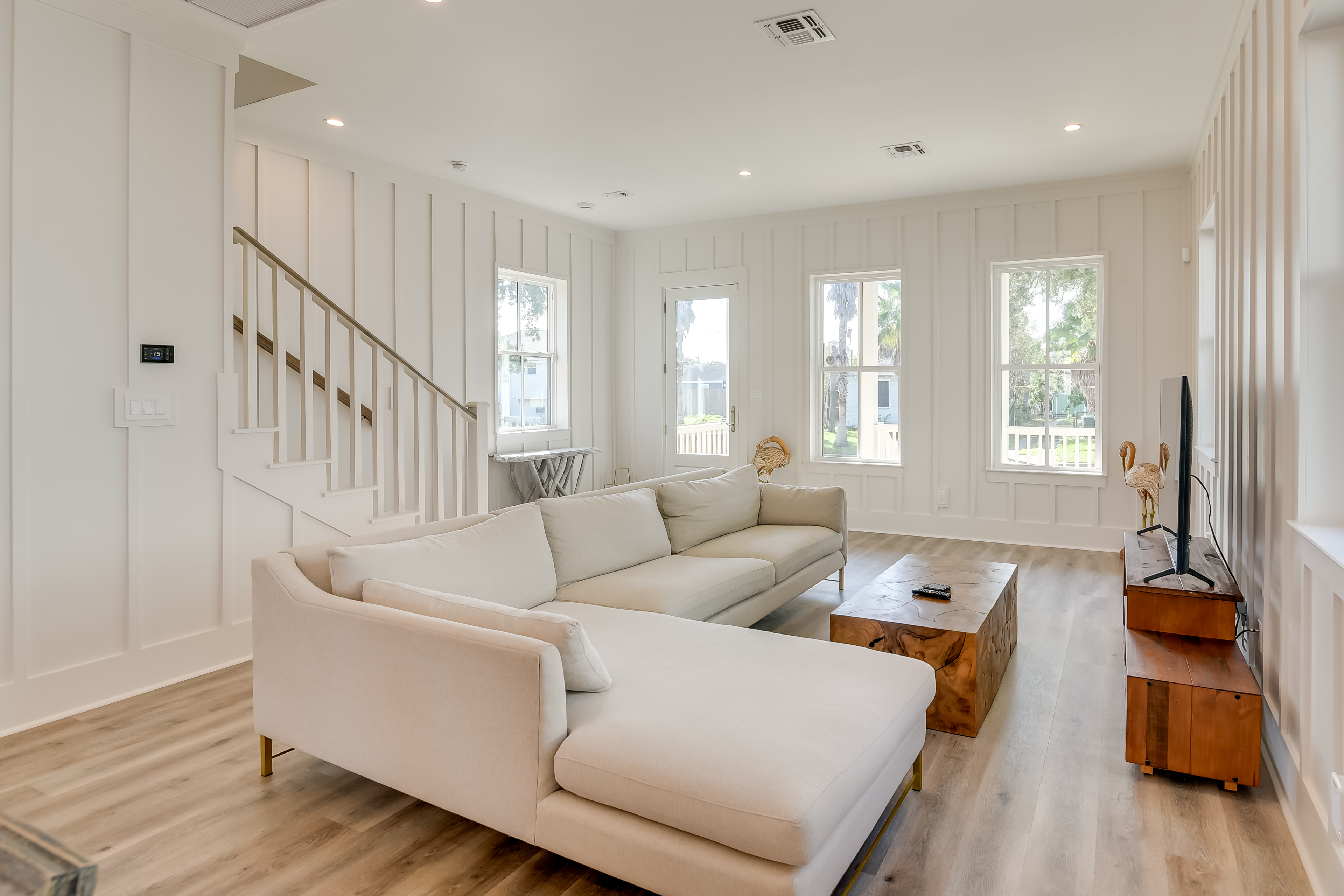 Upscale Home w/ 2 Balconies in Galveston!