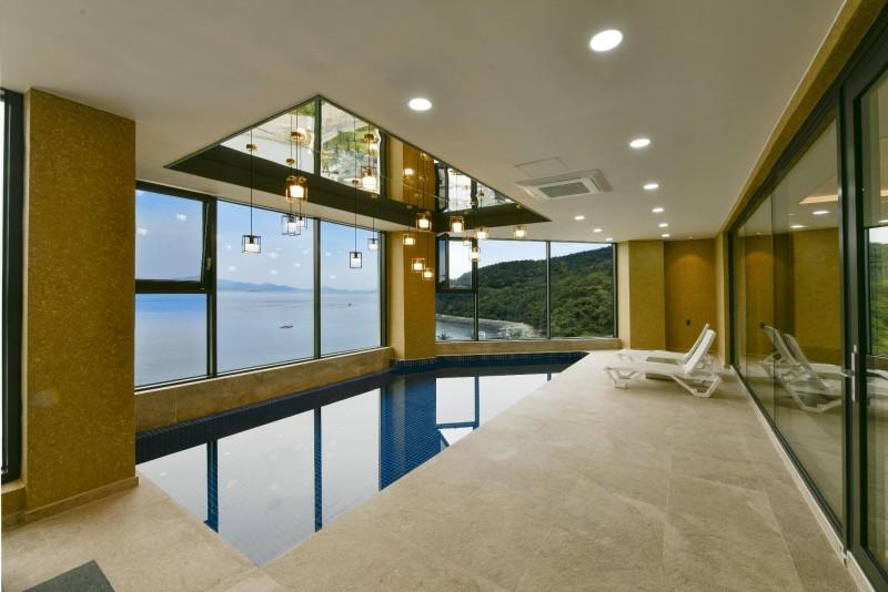 Property Image 2 - Yeosu Blue Mango Pool Villa & Resort - Presidential Suite Pool Villa