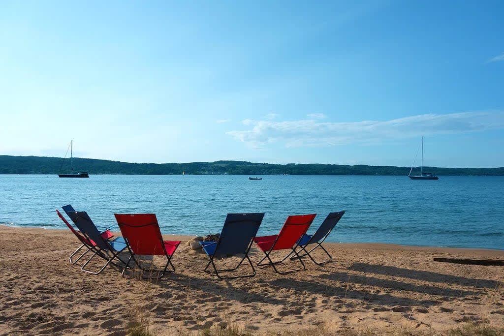 Suttons Bay Beach House  Private Beachfront