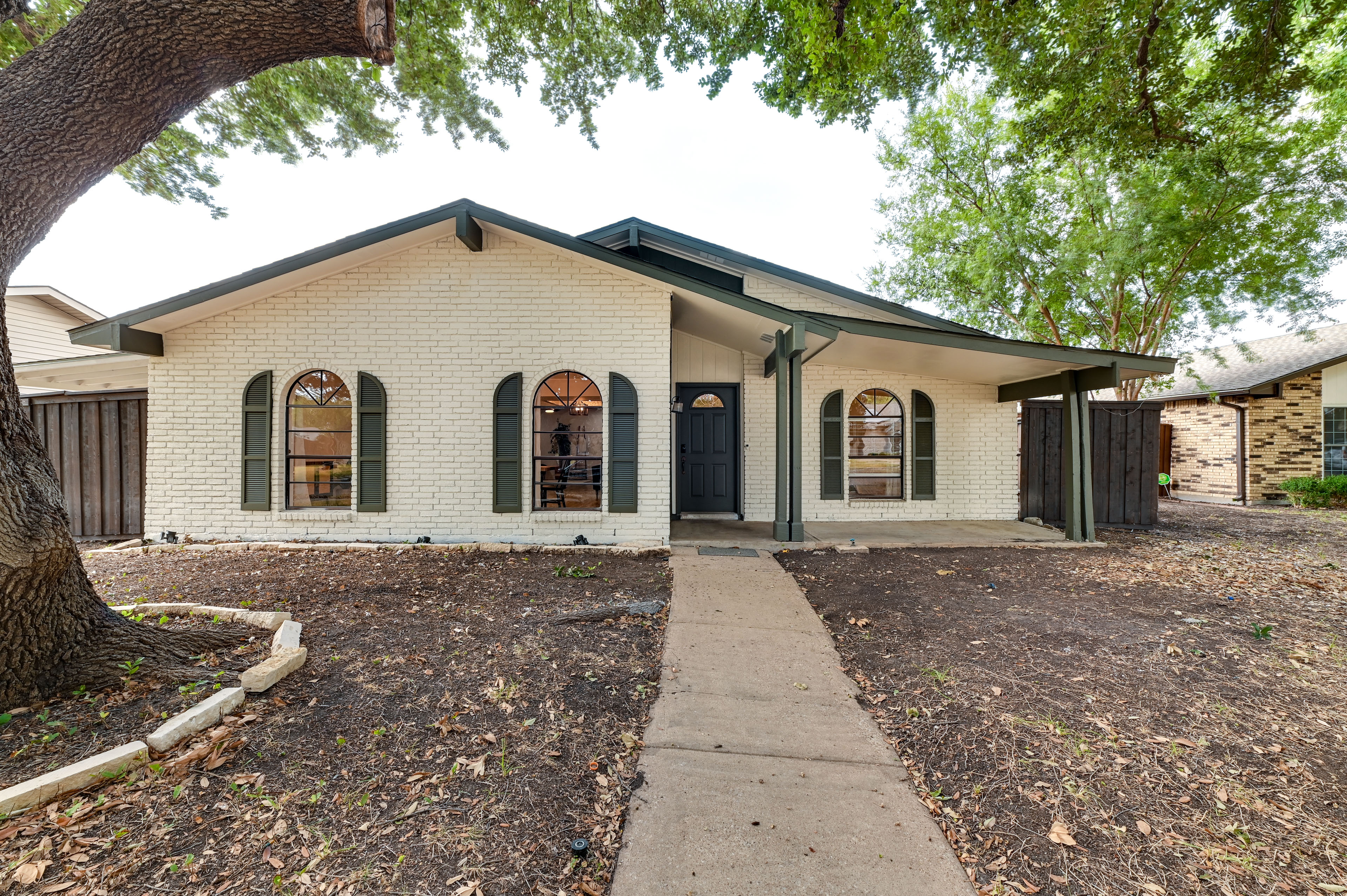Updated Retreat in The Colony w/ Fenced Yard!