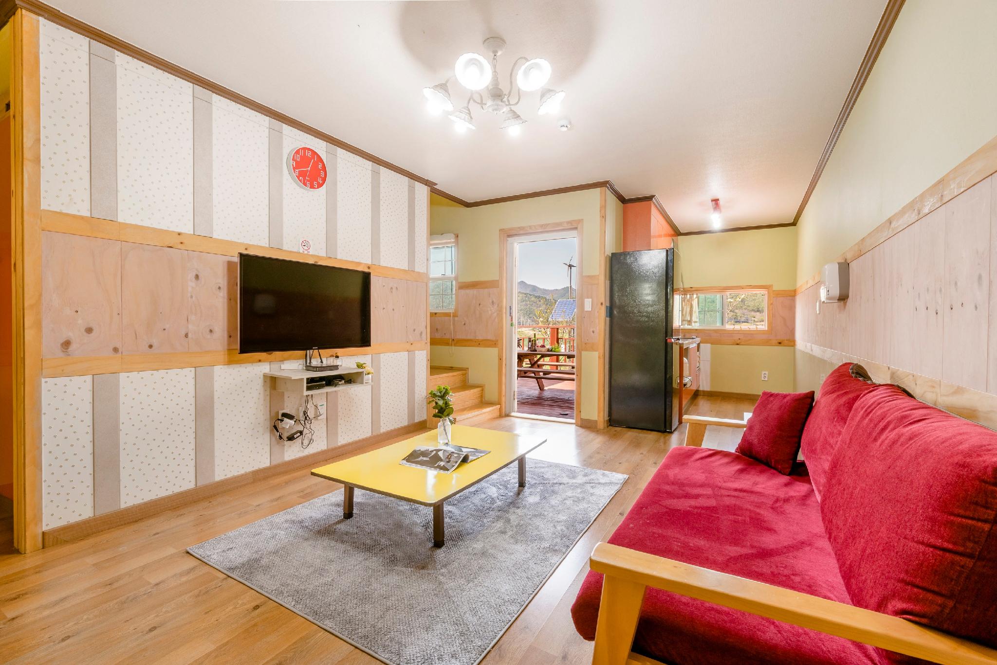 Property Image 1 - gochang sunonsan pungyeongpension - emerald 5