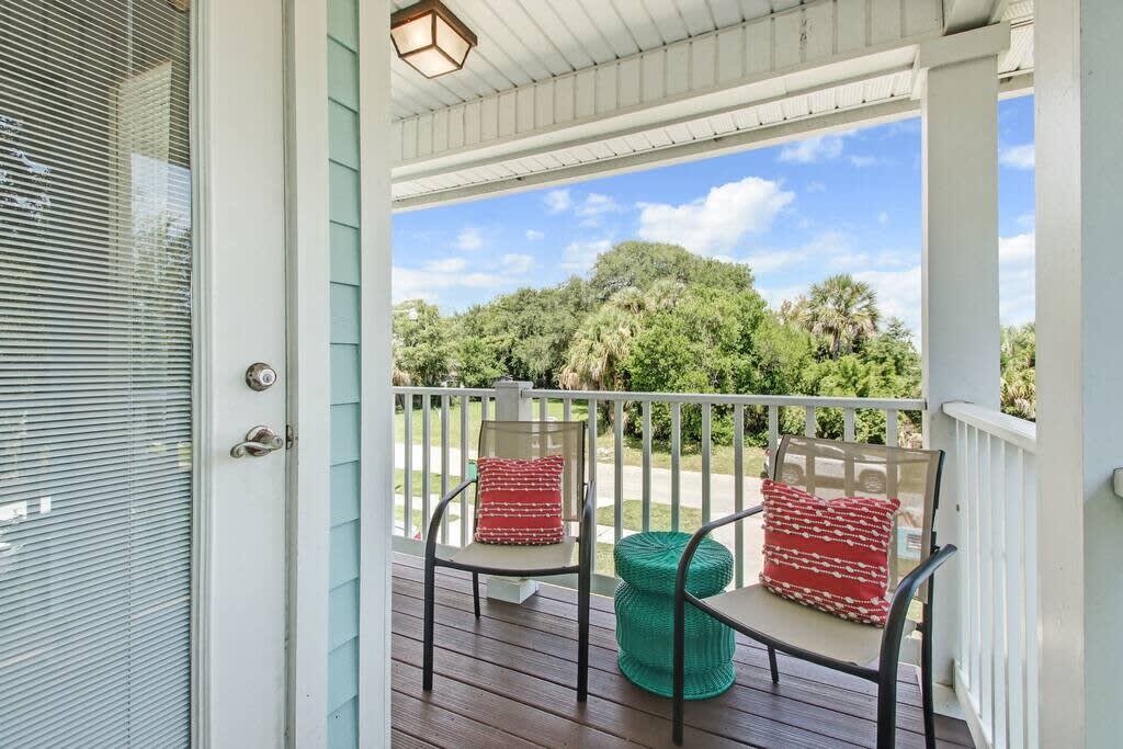 2nd Floor: Private balcony off main bedroom 