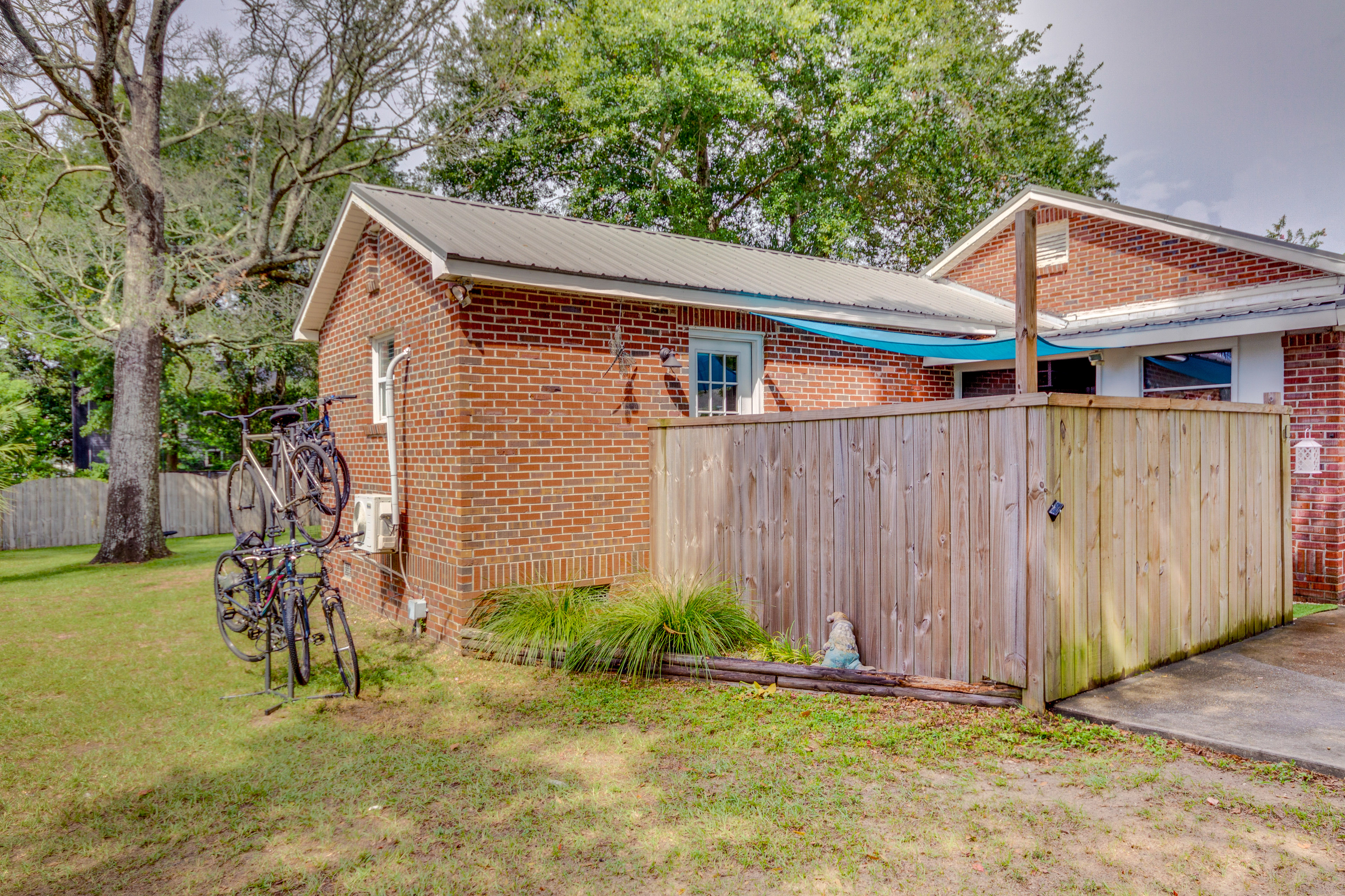 Property Image 1 - ’The Dragonfly House’ - Walk to Downtown Pensacola