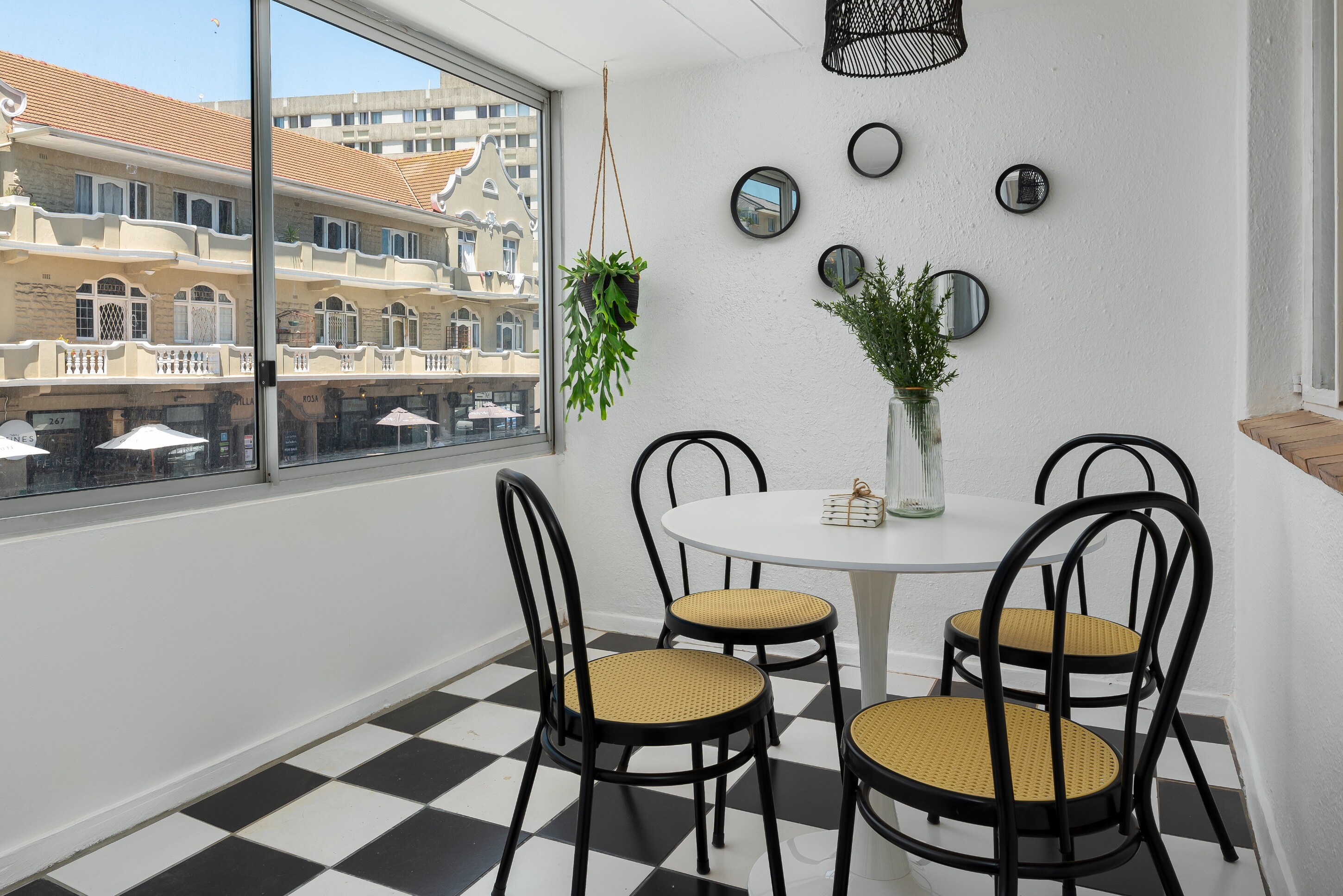Property Image 2 - Retro Chic living in heart of Sea Point