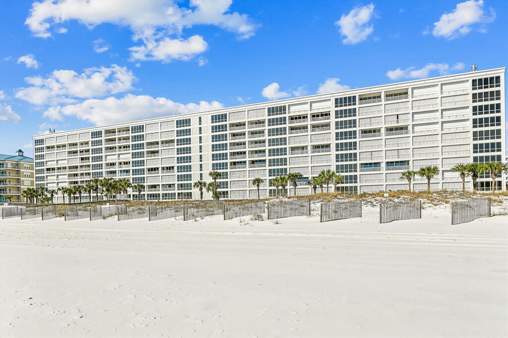 exterior-back elevation-_dsc4937