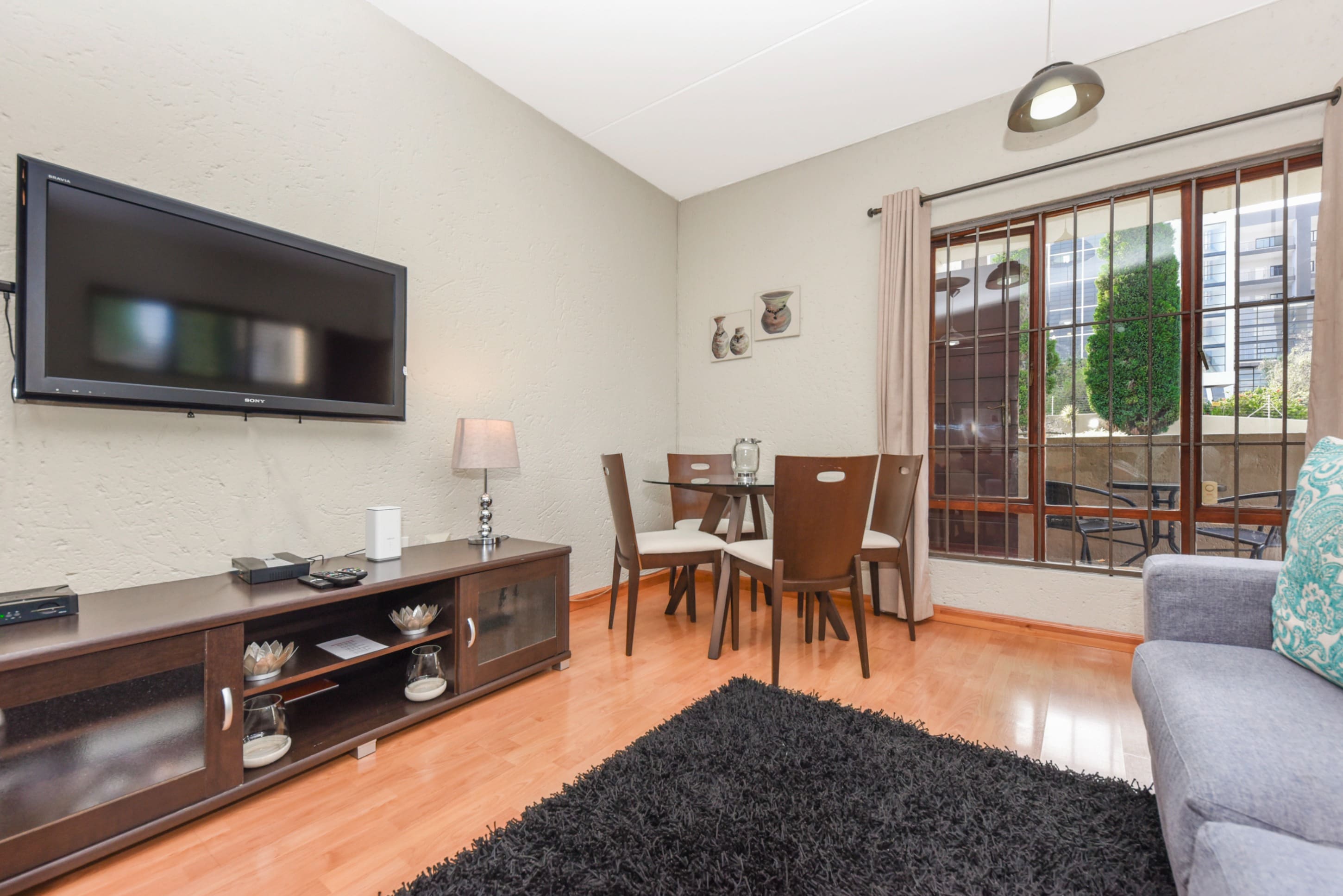 Property Image 1 - Cosy 1 Bedroom Apartment in Morningside