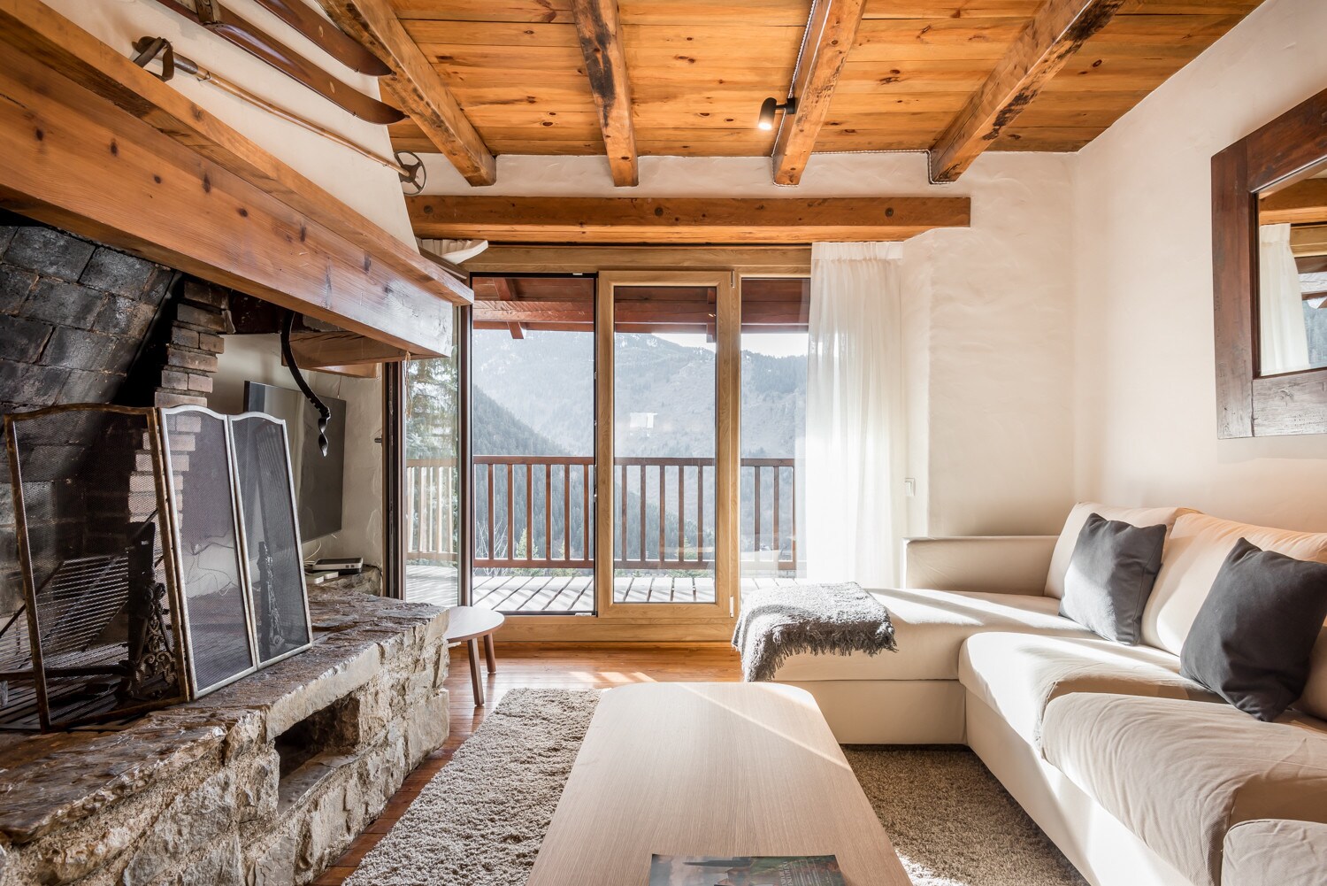 Property Image 1 - Manaud cozy apartment  3 bedrooms 9 people,in Pleta de Jus at Baqueira ,next to the ski chairlift of Baque