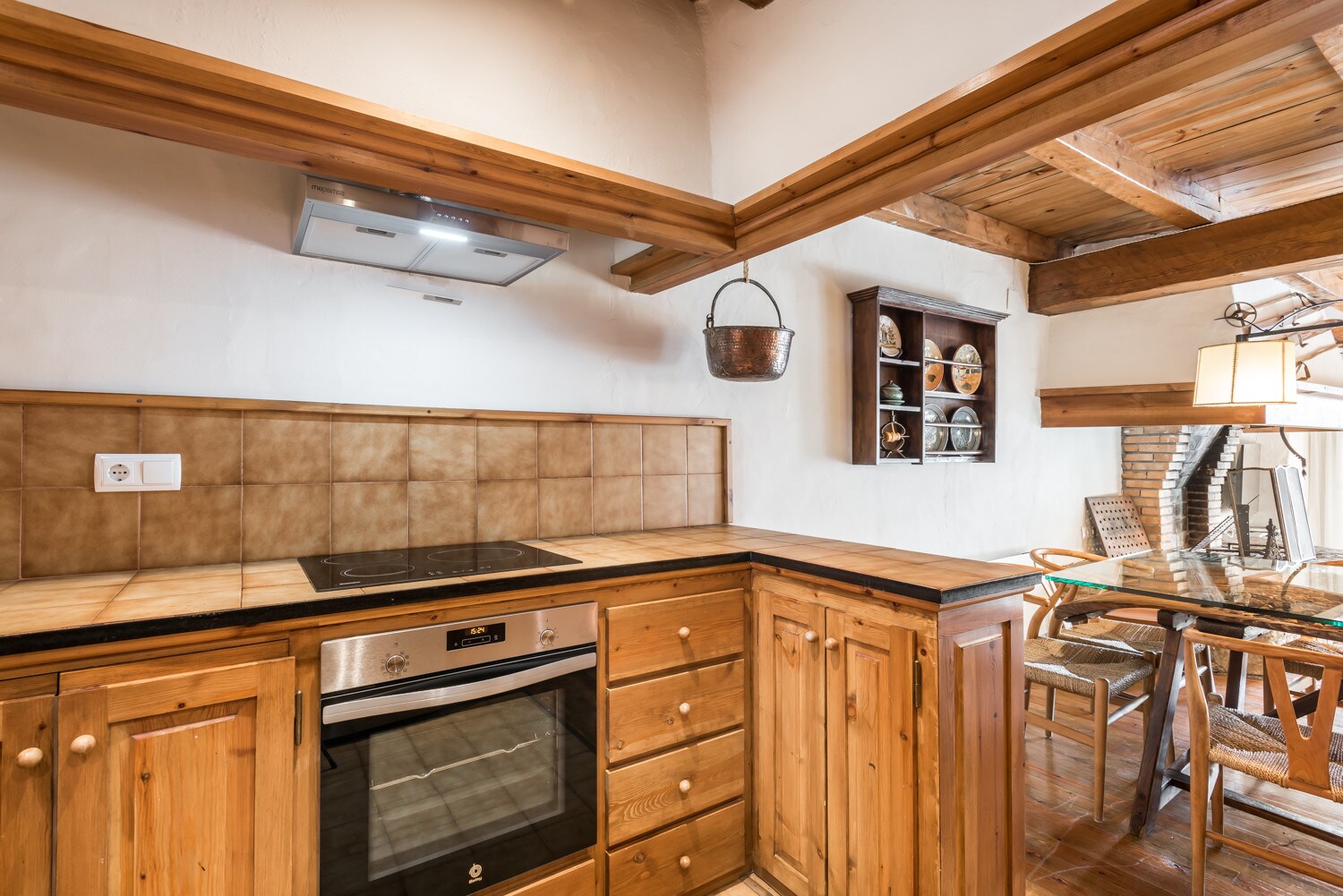 Manaud cozy apartment  3 bedrooms 9 people,in Pleta de Jus at Baqueira ,next to the ski chairlift of Baqueira.