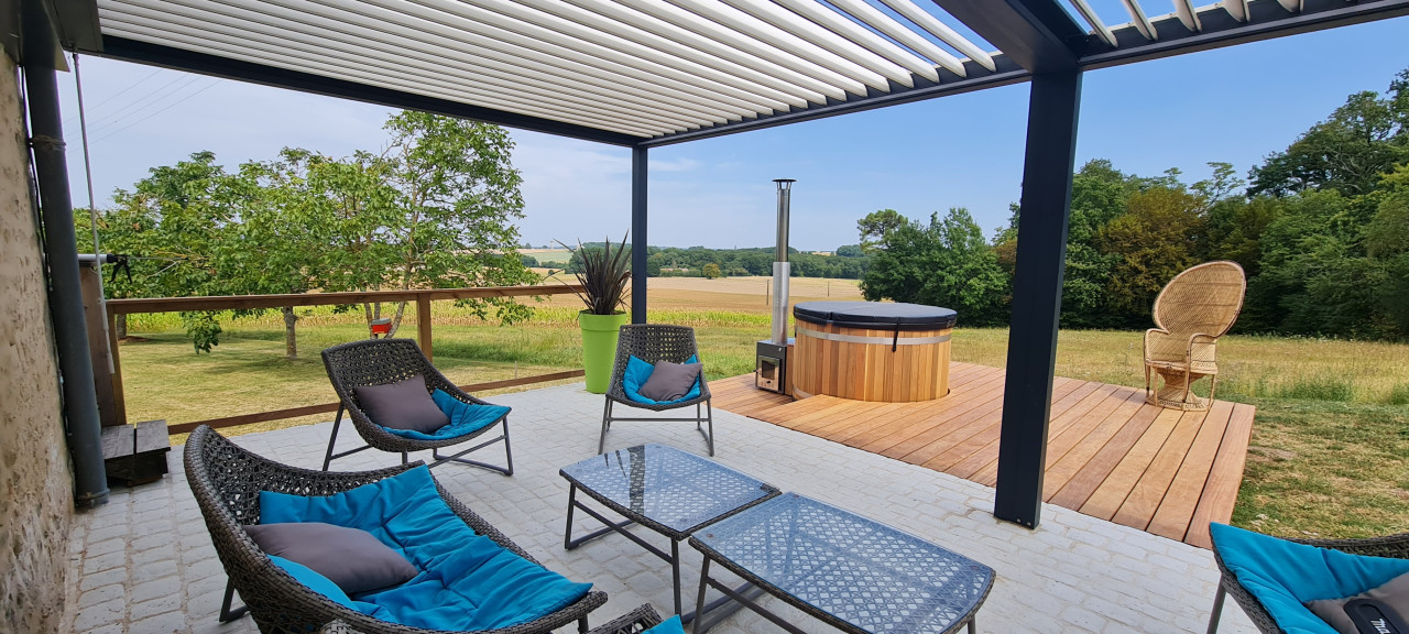 Property Image 2 - Maison Neuve, relaxing countryside home with pool