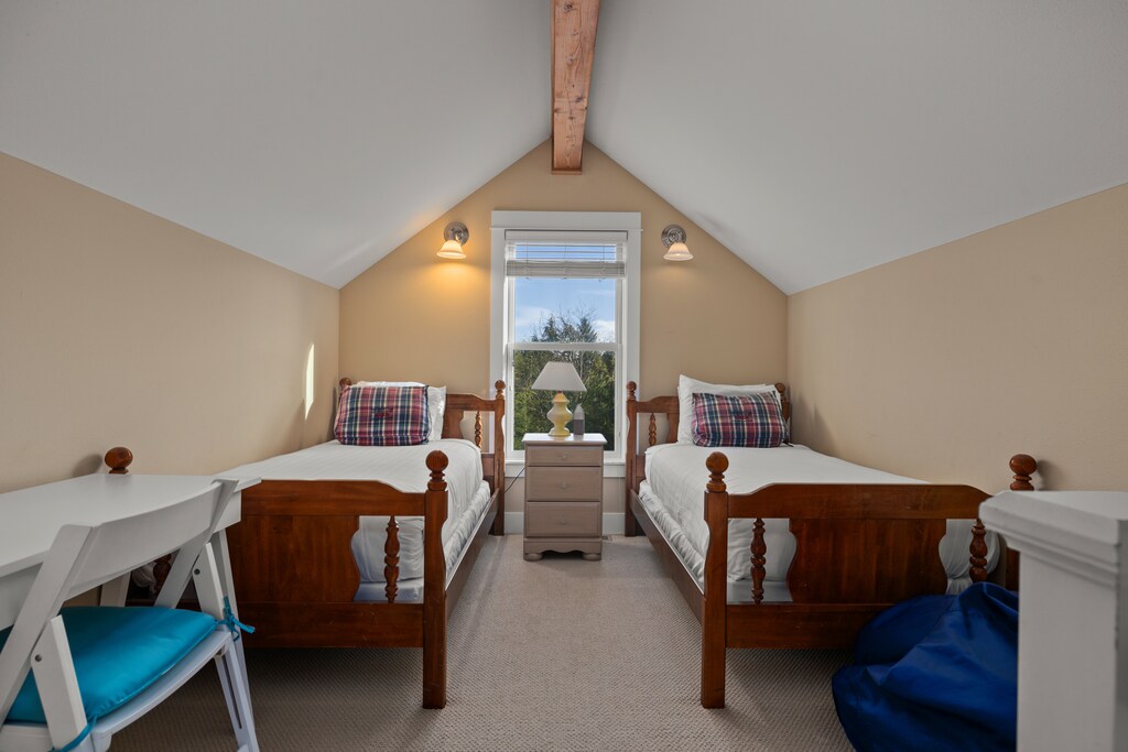 Loft area is perfect for older kids