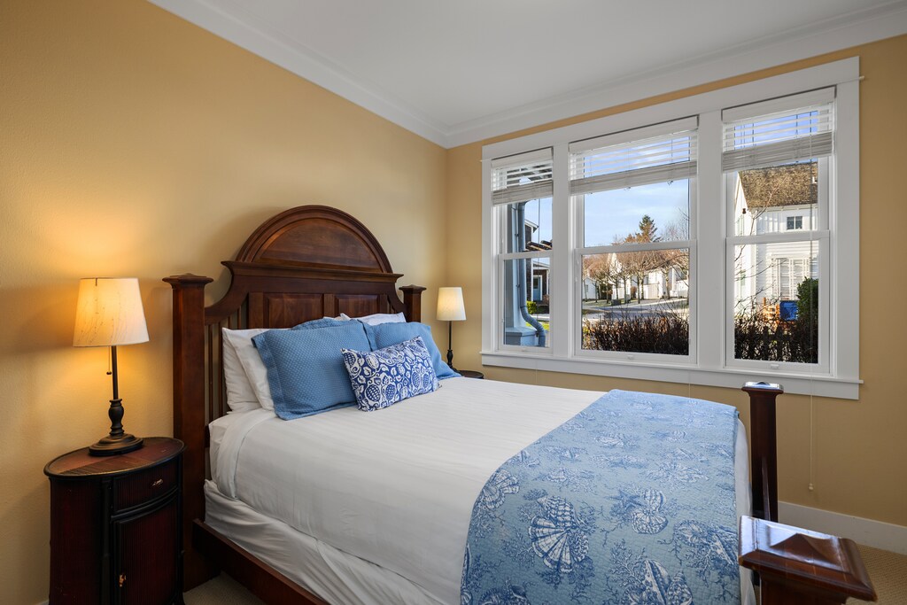 Comfortable queen bedroom for a restful stay