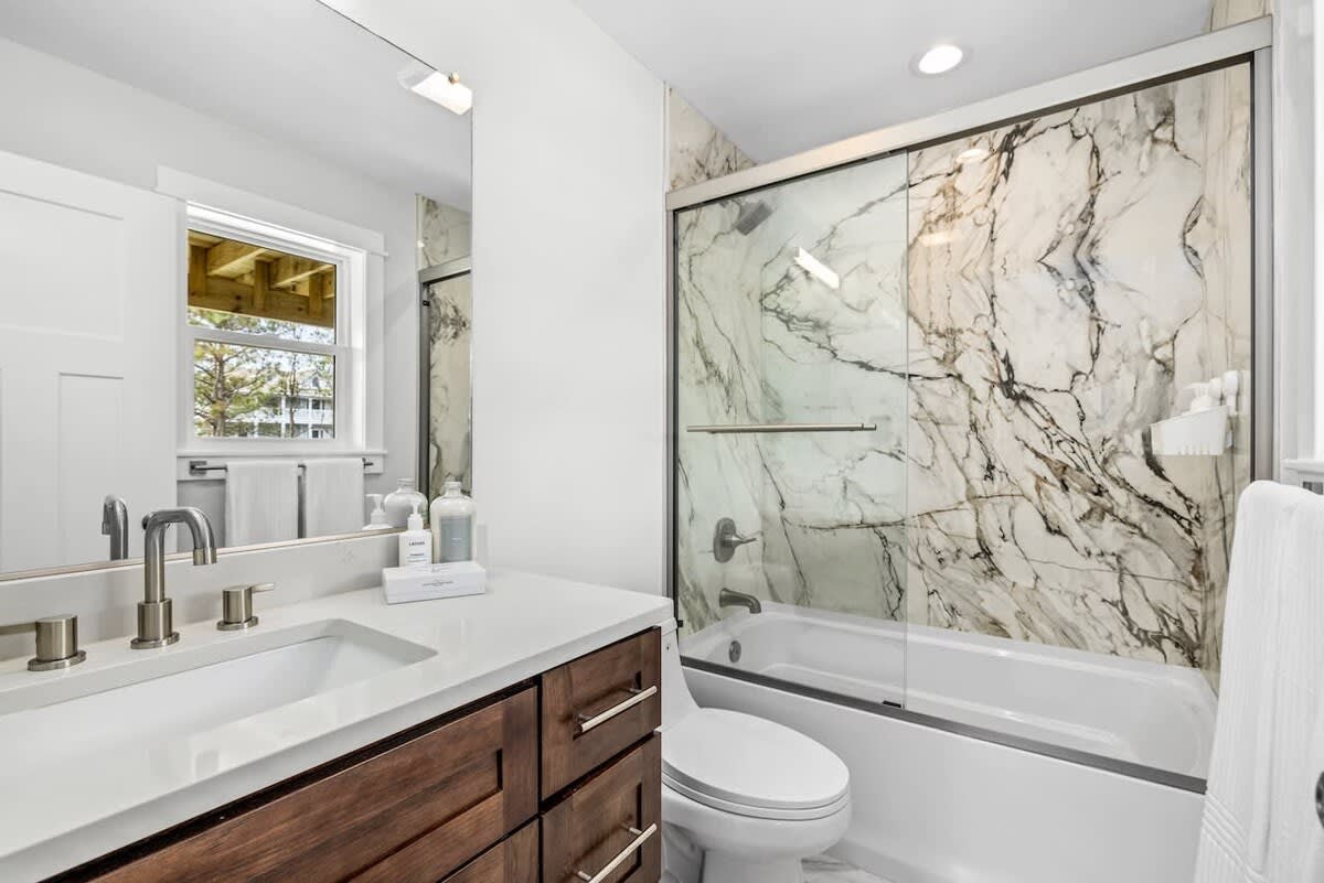 Oceans Grove Corolla 6 BR Oceans Grove Corolla 6 BR