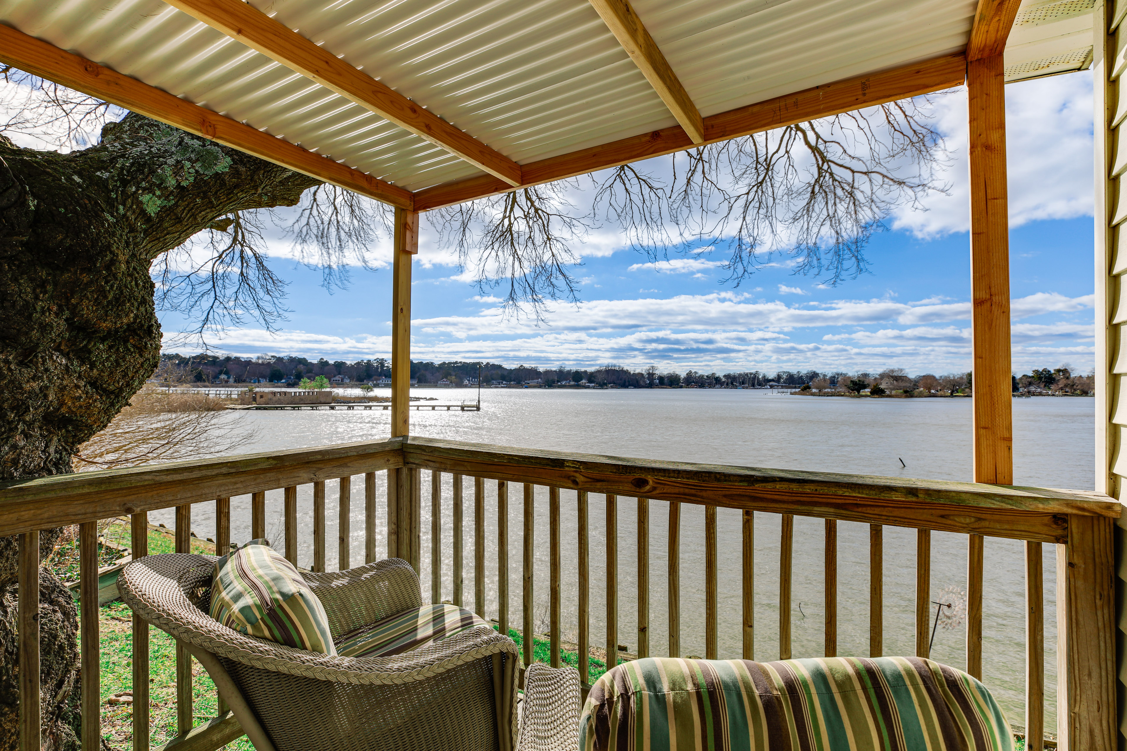 Property Image 1 - Cottage w/ Potomac River Views in Newburg!