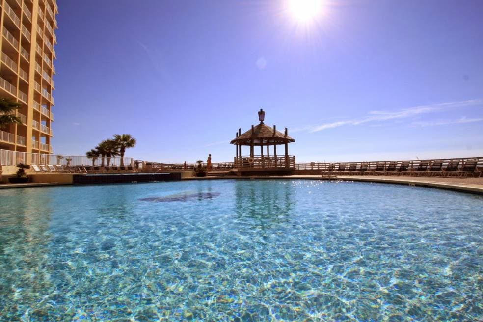 Community Gulf Front Pool!