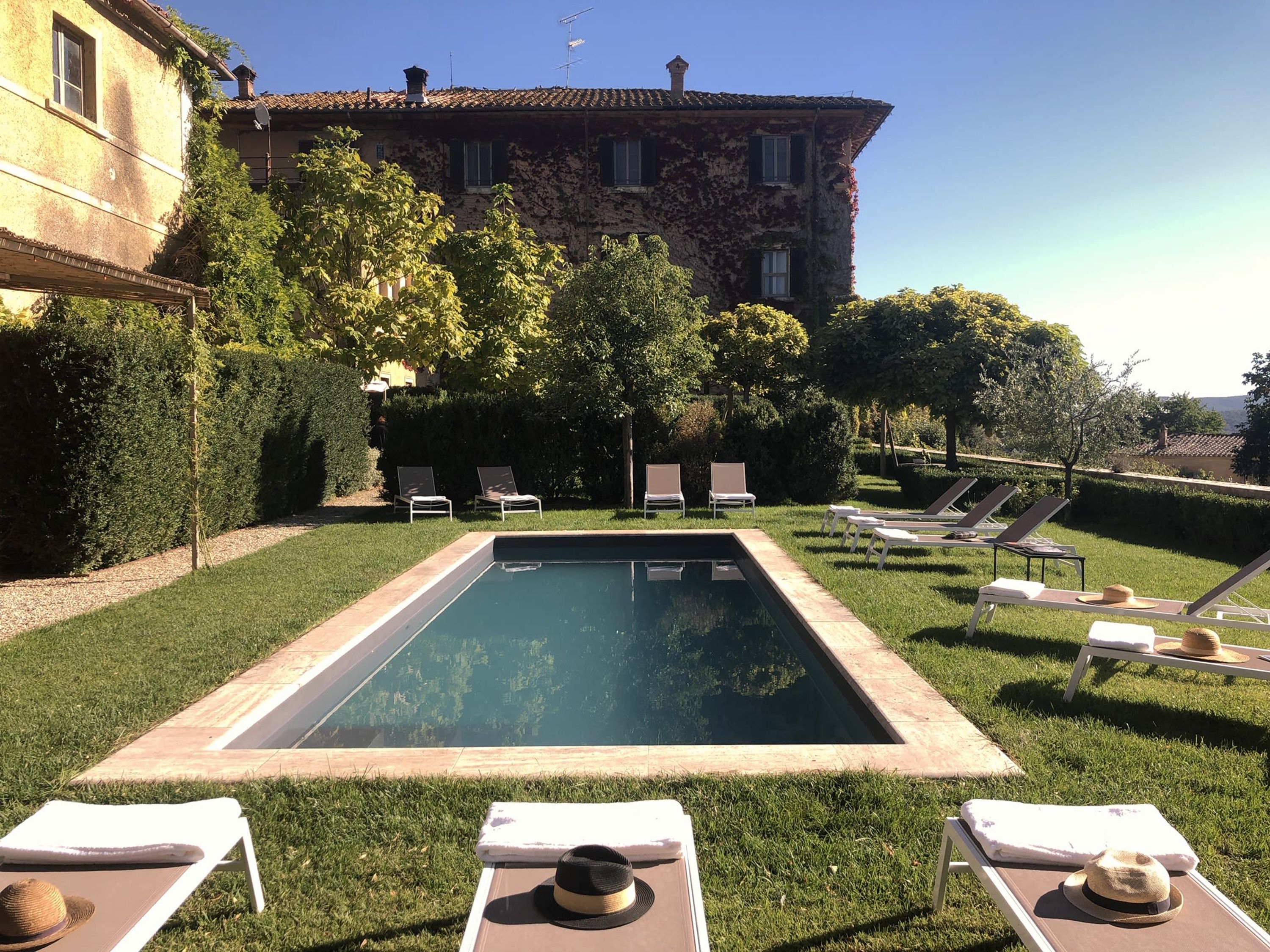 Property Image 1 - Large  beautiful villa in Tuscan Hills of Chianti  Stunning gardens and large pool
